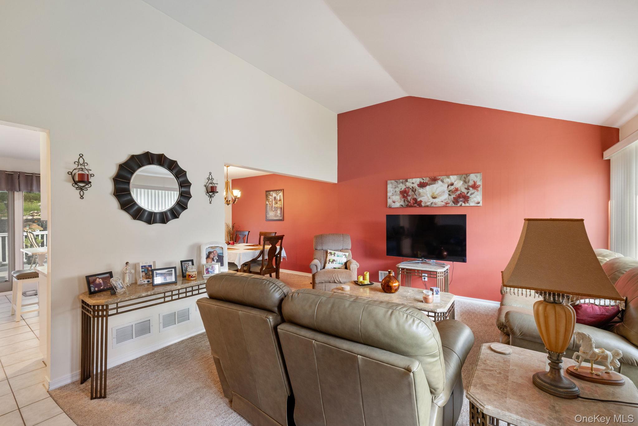 7 Windmill Lane – For Sale photo 6