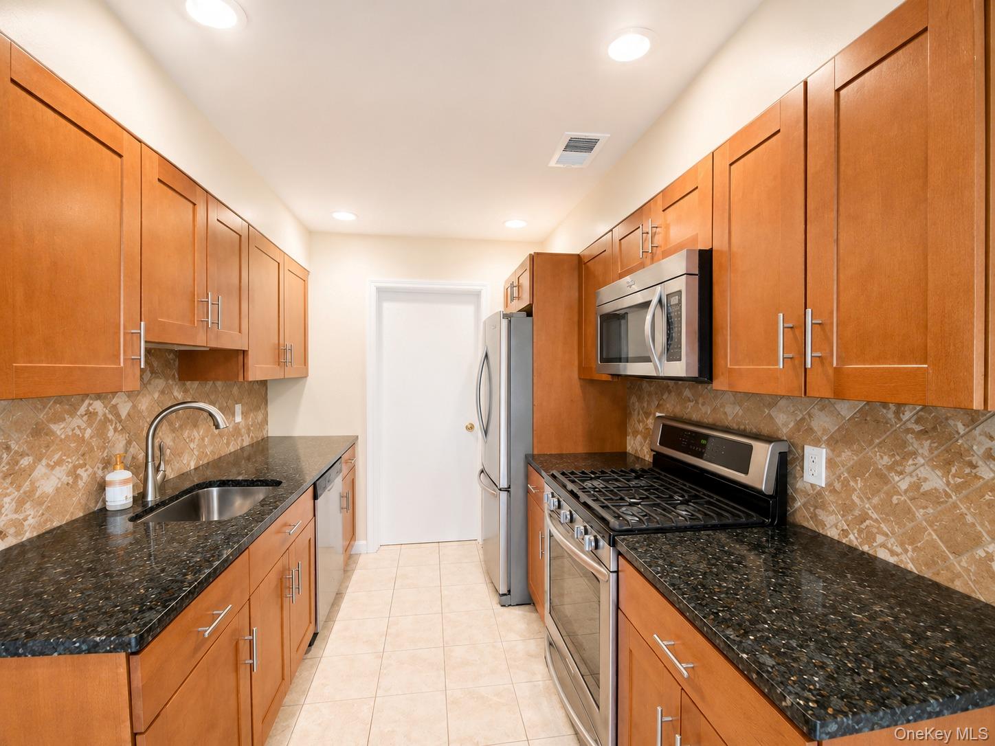 23 Weathervane Way – For Rent photo 11