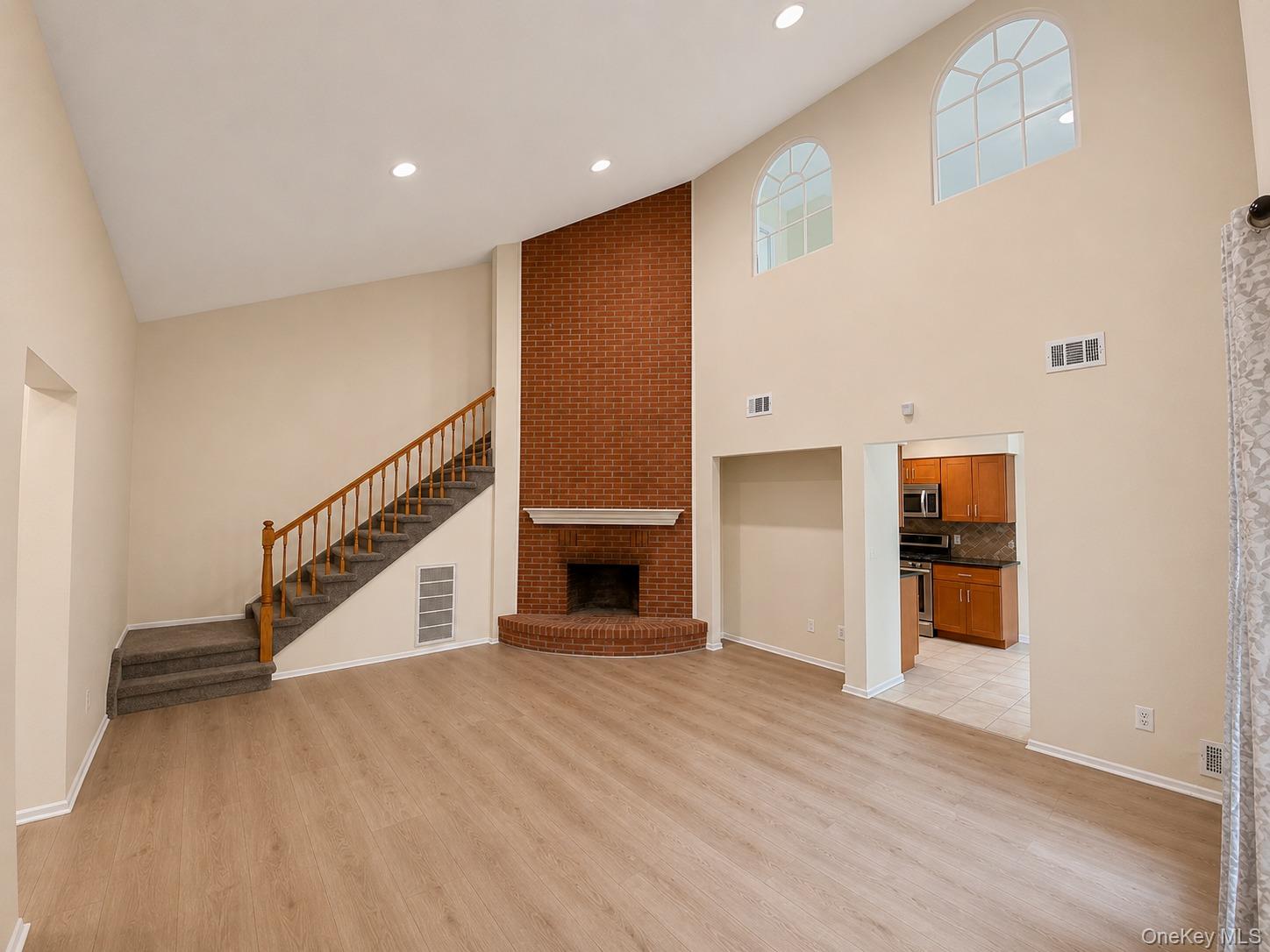 23 Weathervane Way – For Rent photo 3