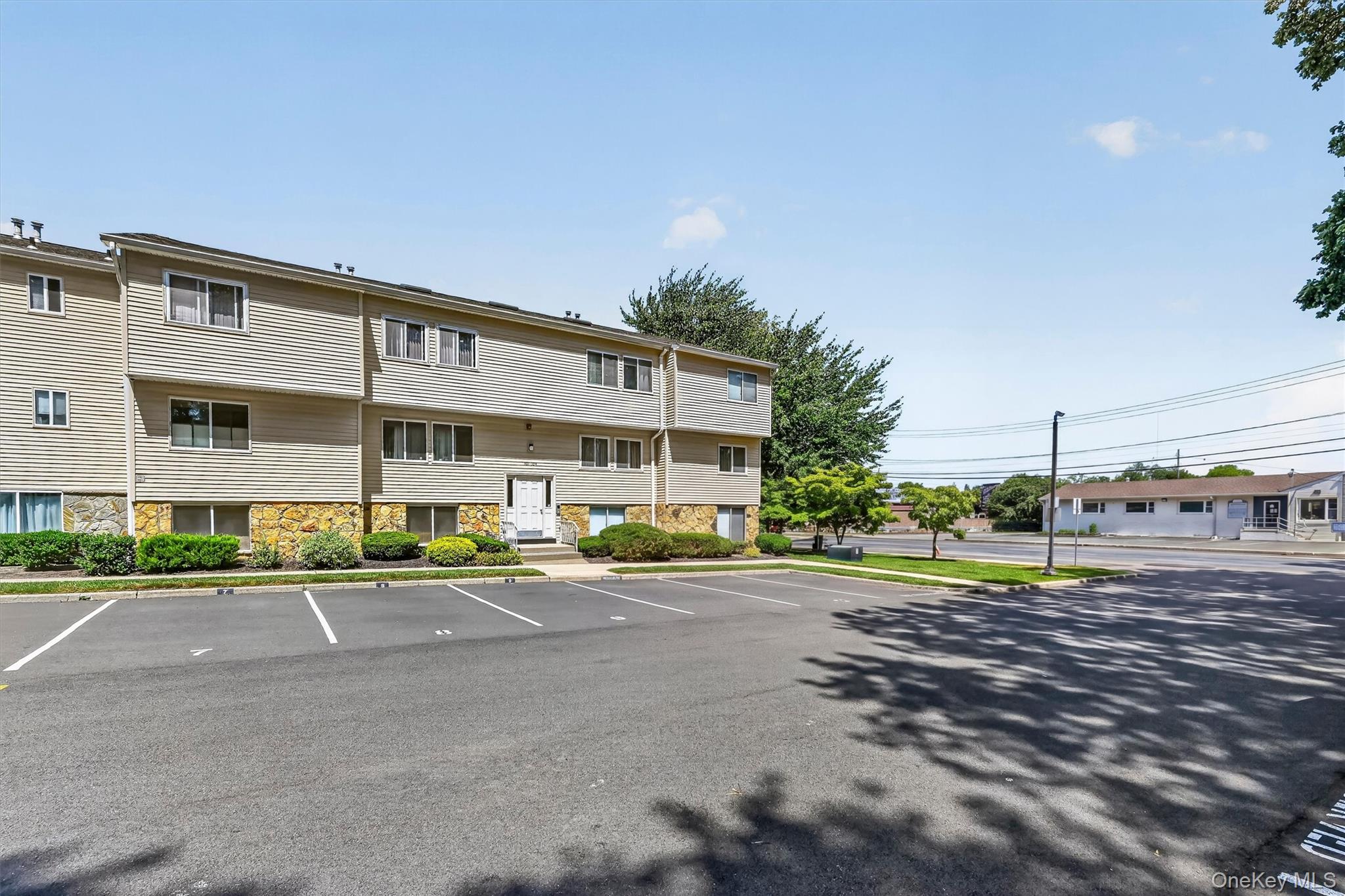 25 College Avenue, Unit 102 photo 6
