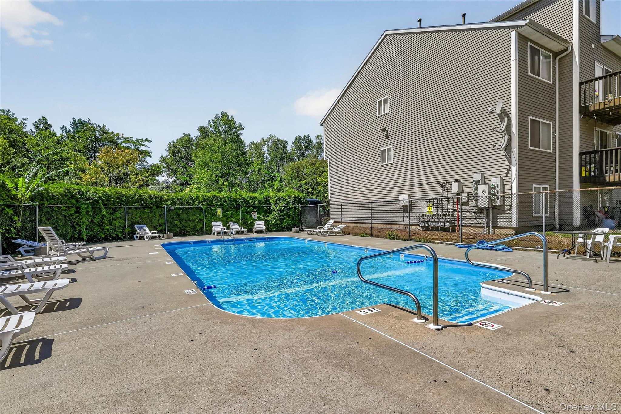 25 College Avenue, Unit 102 photo 36