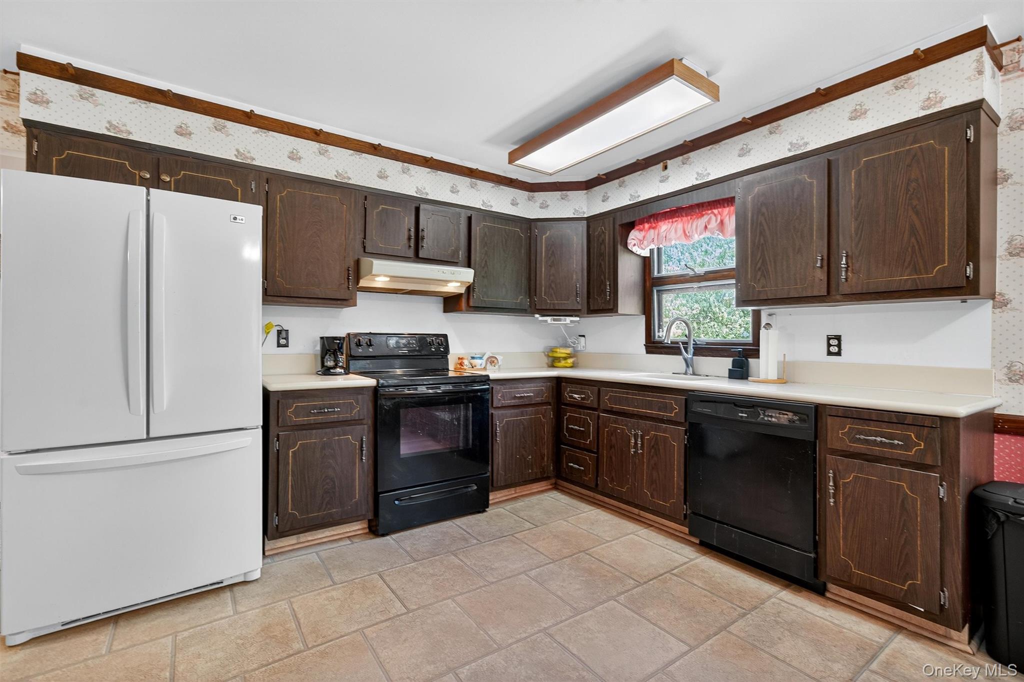 351 Ski Run Road – For Sale photo 12