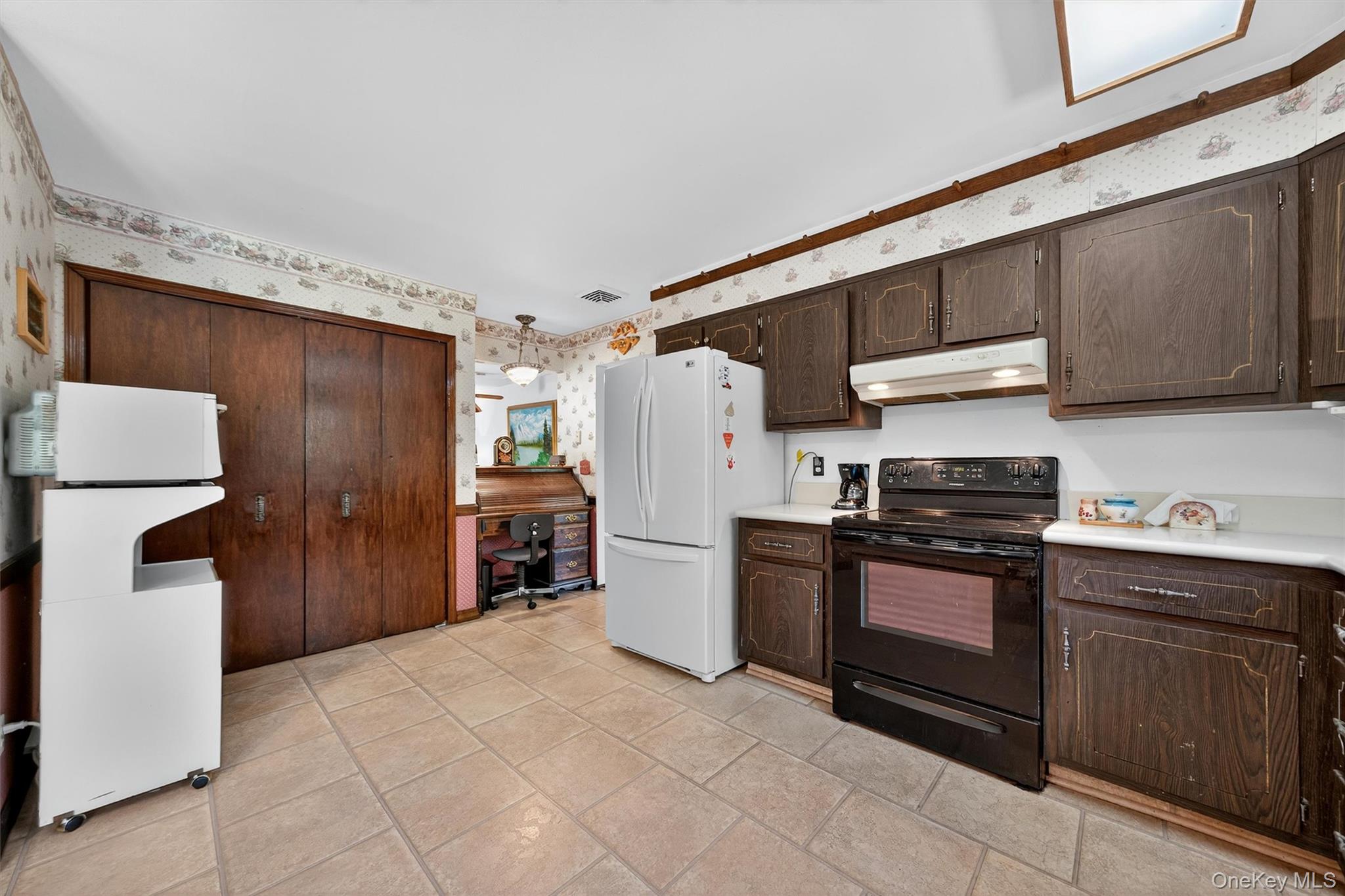351 Ski Run Road – For Sale photo 2