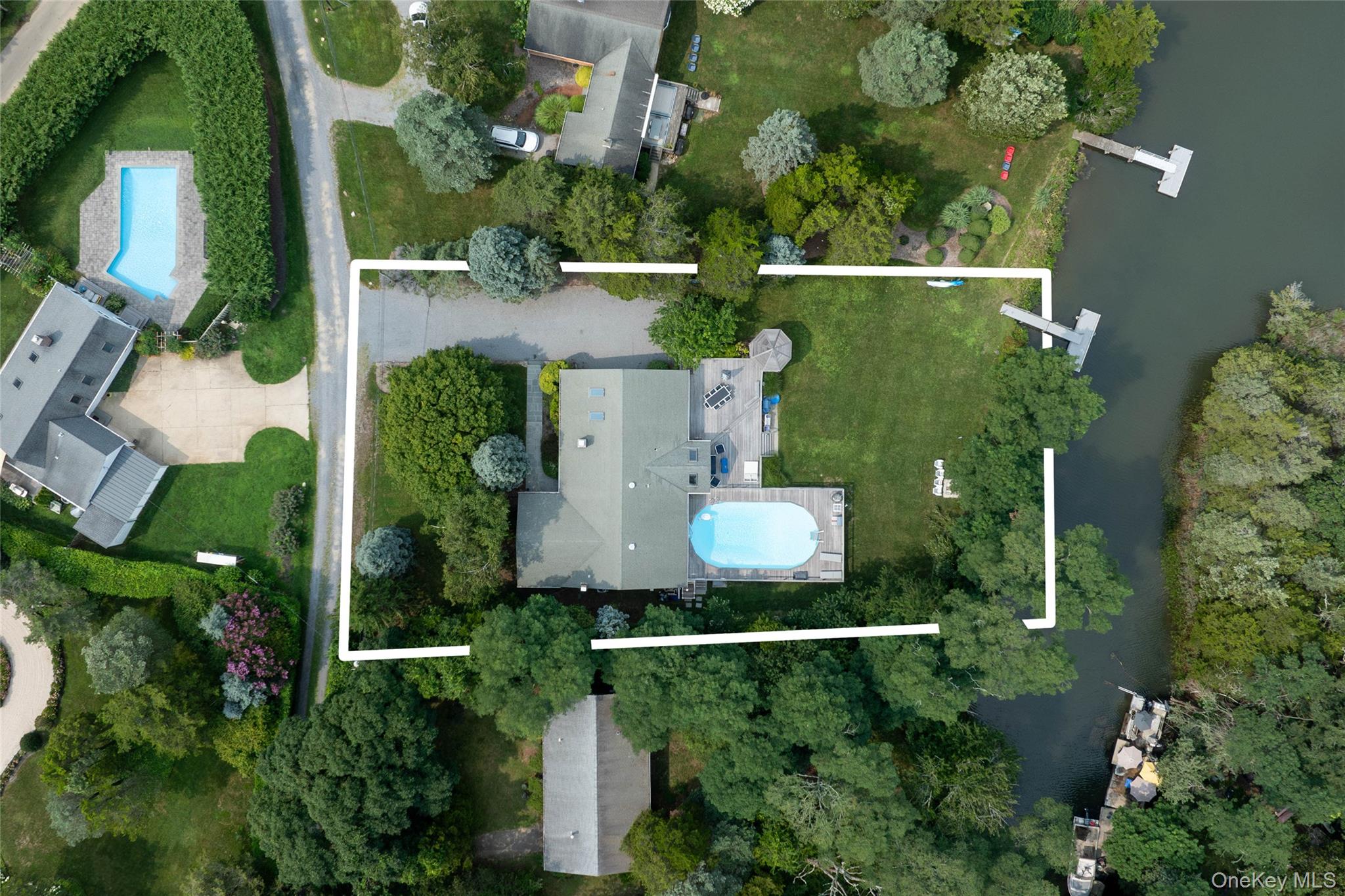 225 Lakeside Drive S – For Sale photo 27