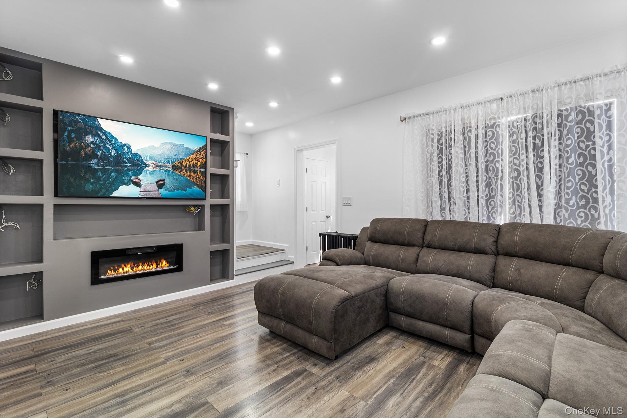 129 Lawson Street – For Sale photo 5