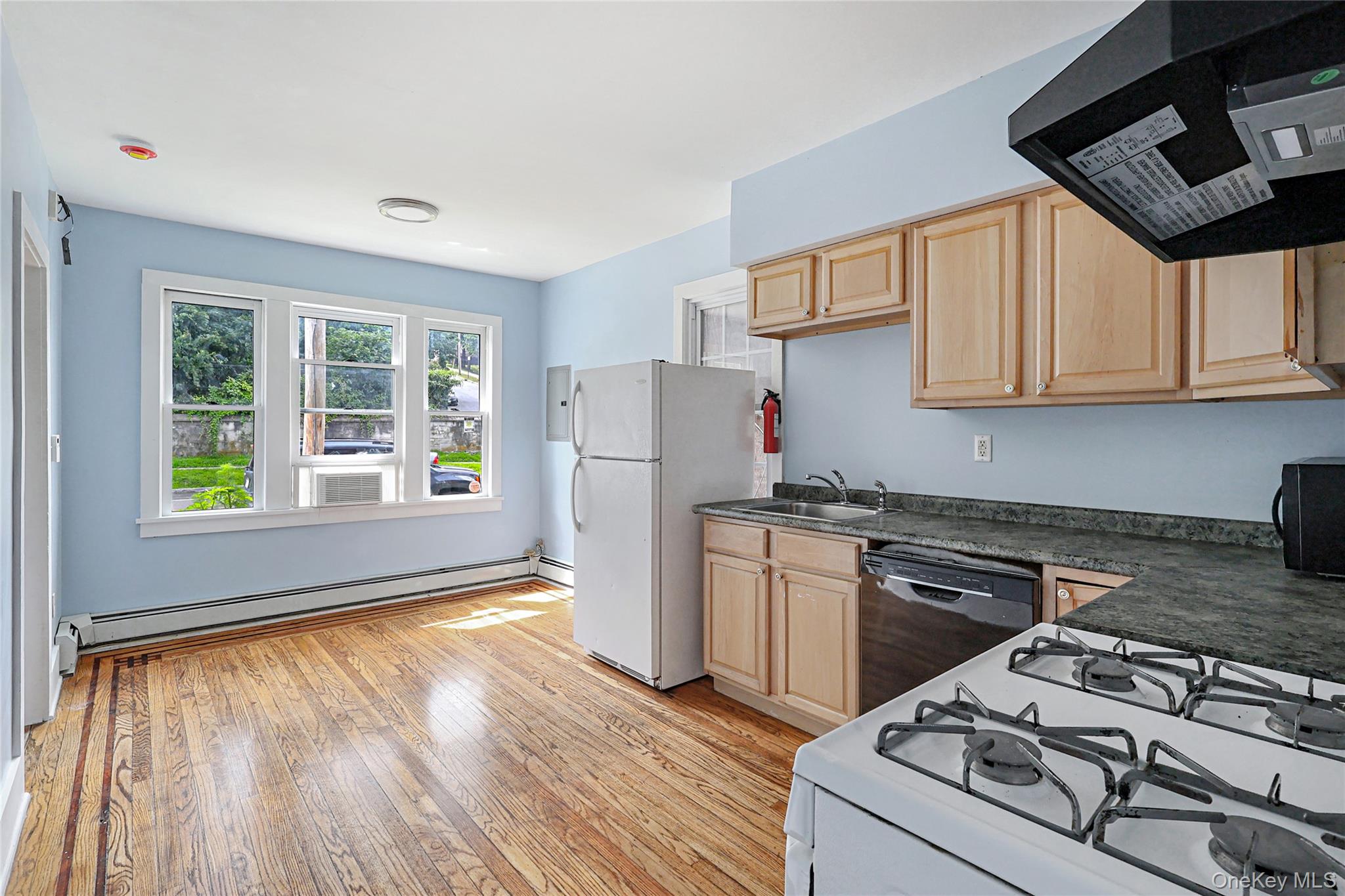 492 Liberty Street – For Rent photo 25