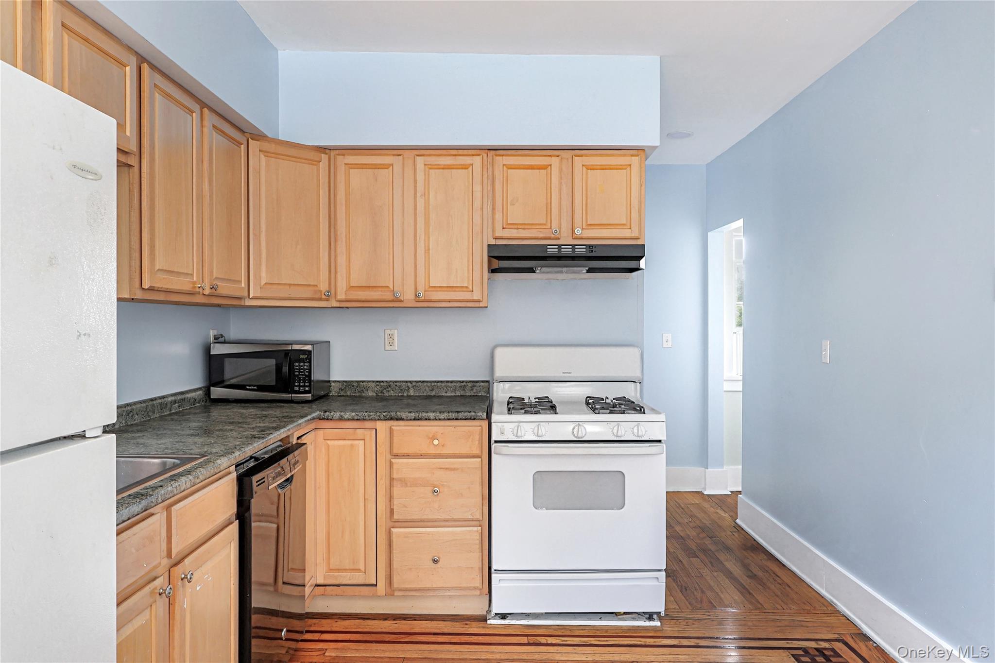 492 Liberty Street – For Rent photo 29