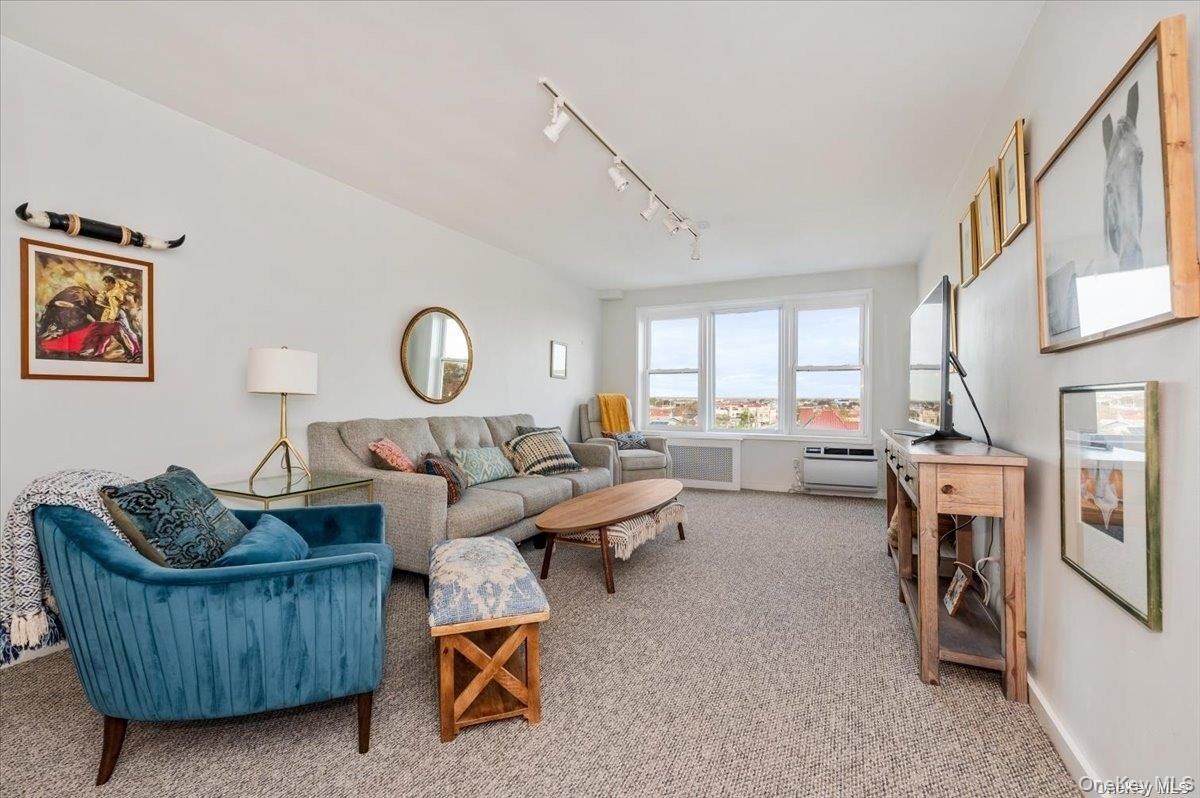 1 E Broadway Ave, Unit 6Q photo 15