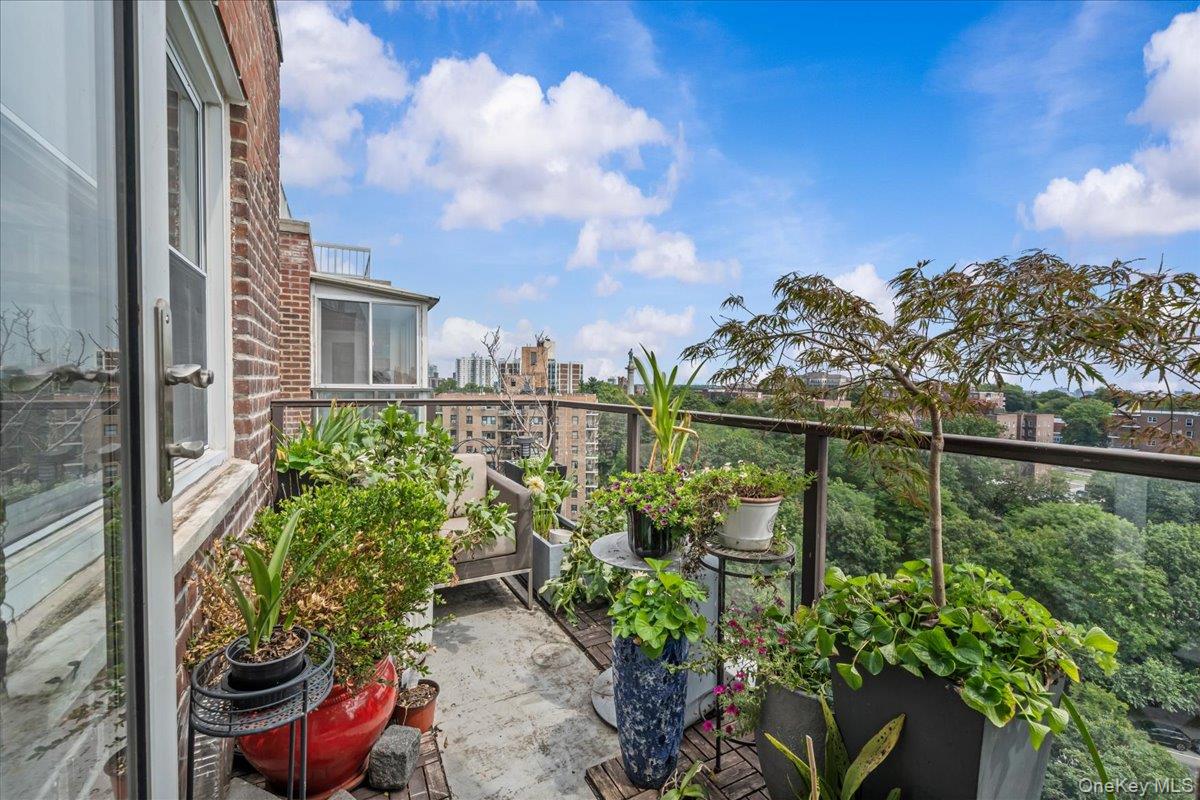 750 Kappock Street, Unit 1409 photo 11