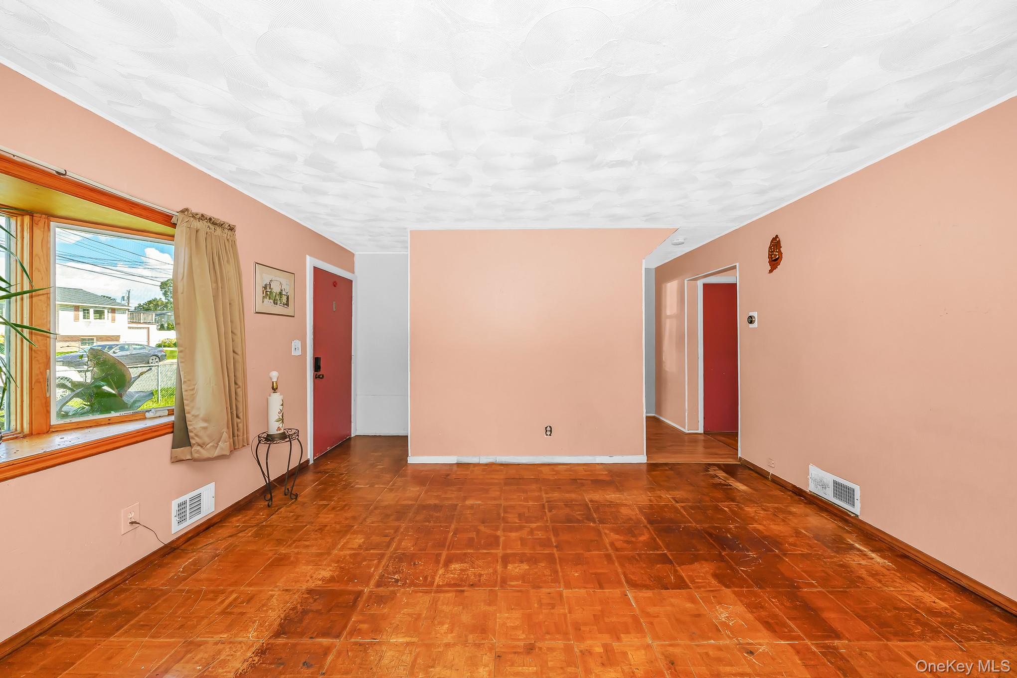 214 Root Avenue – For Sale photo 7