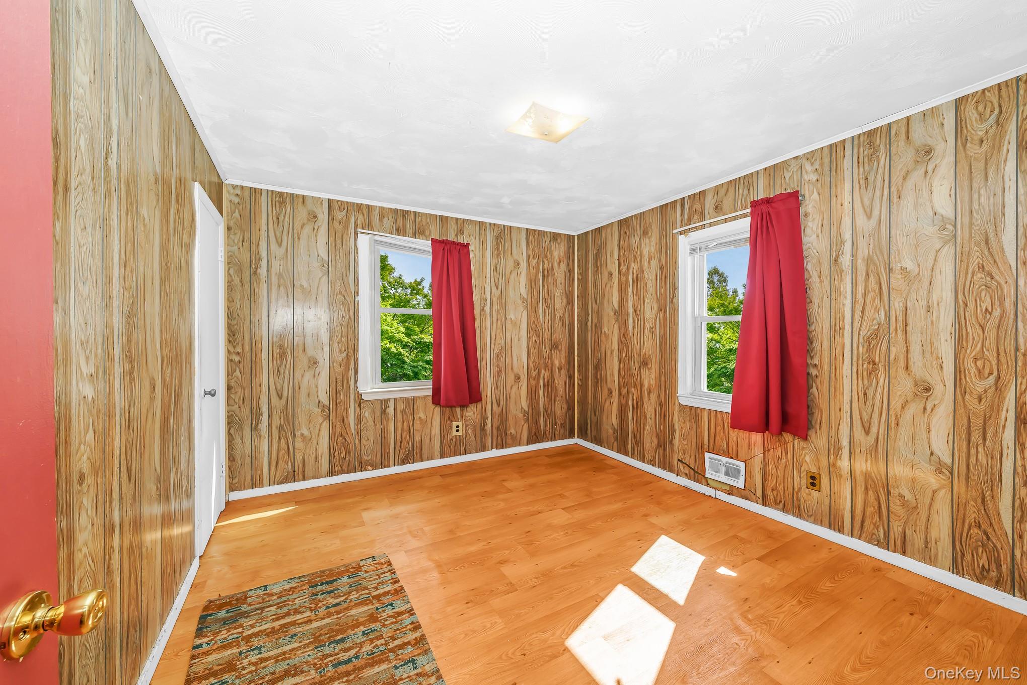 214 Root Avenue – For Sale photo 11