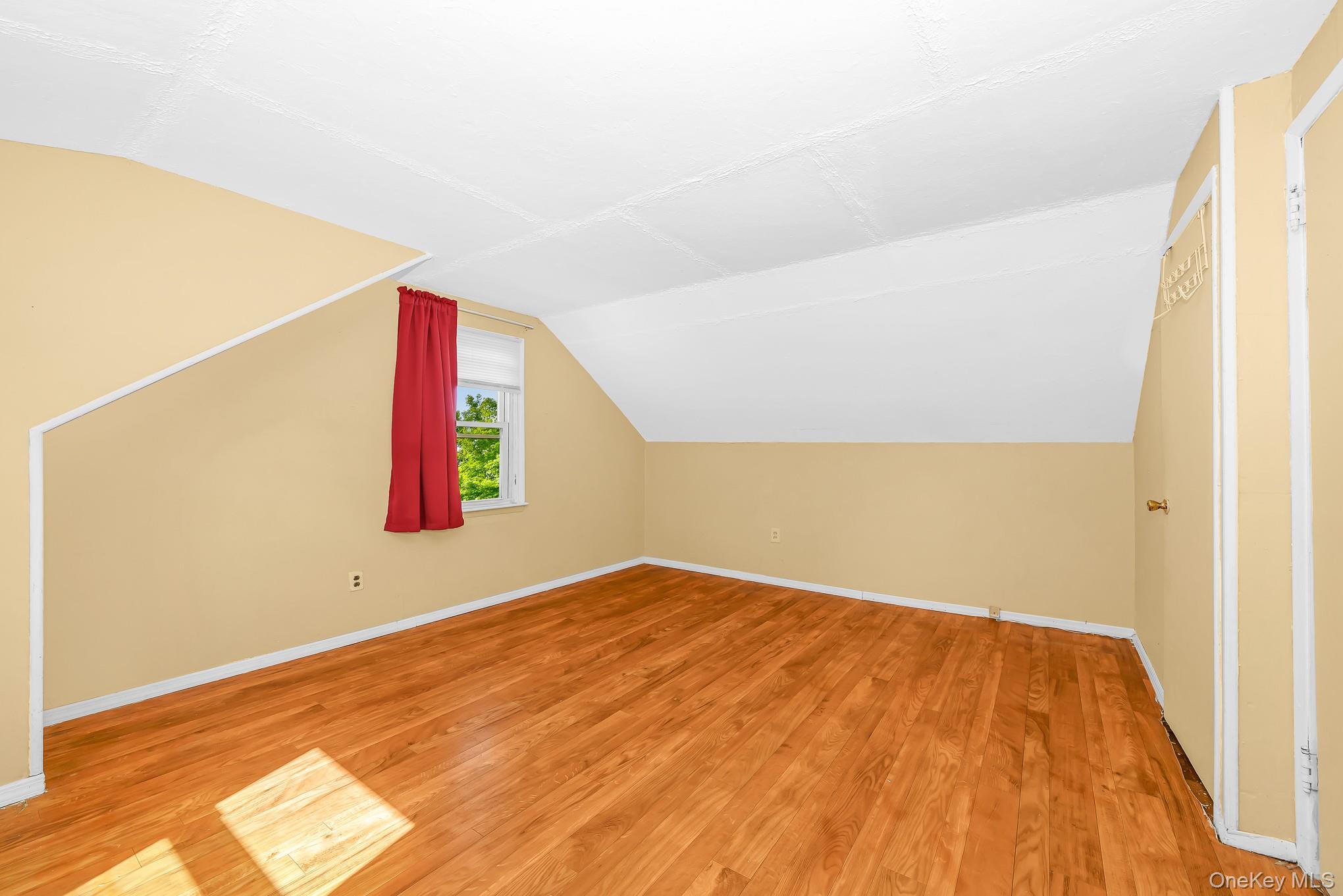 214 Root Avenue – For Sale photo 18