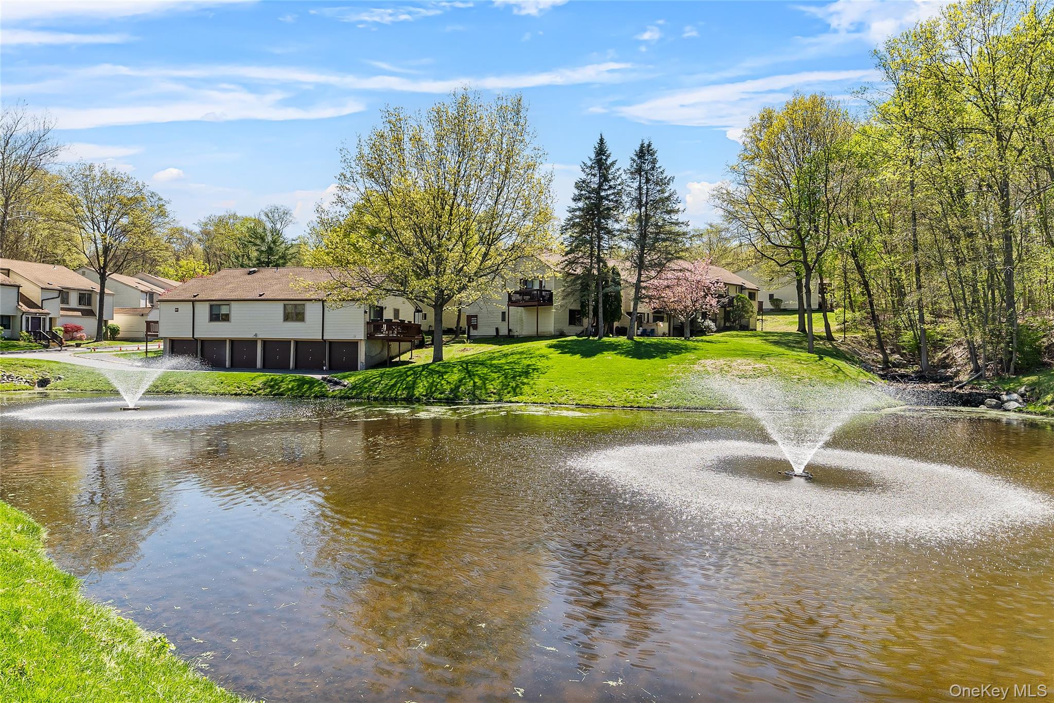 43 Jefferson Oval, Unit A photo 39