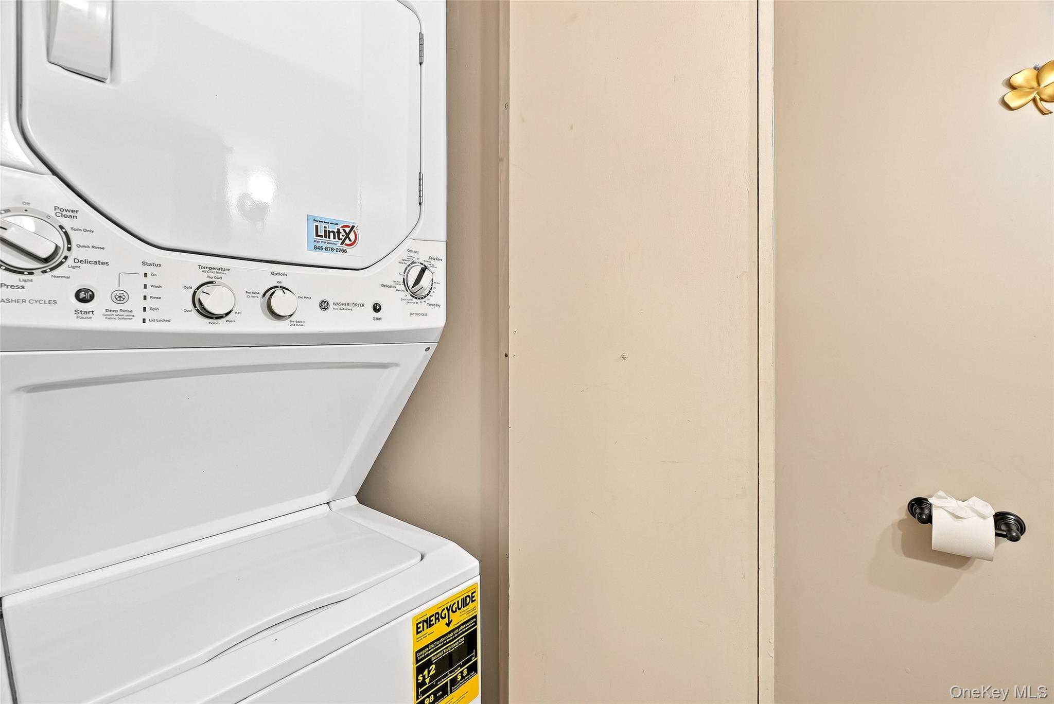 43 Jefferson Oval, Unit A photo 23