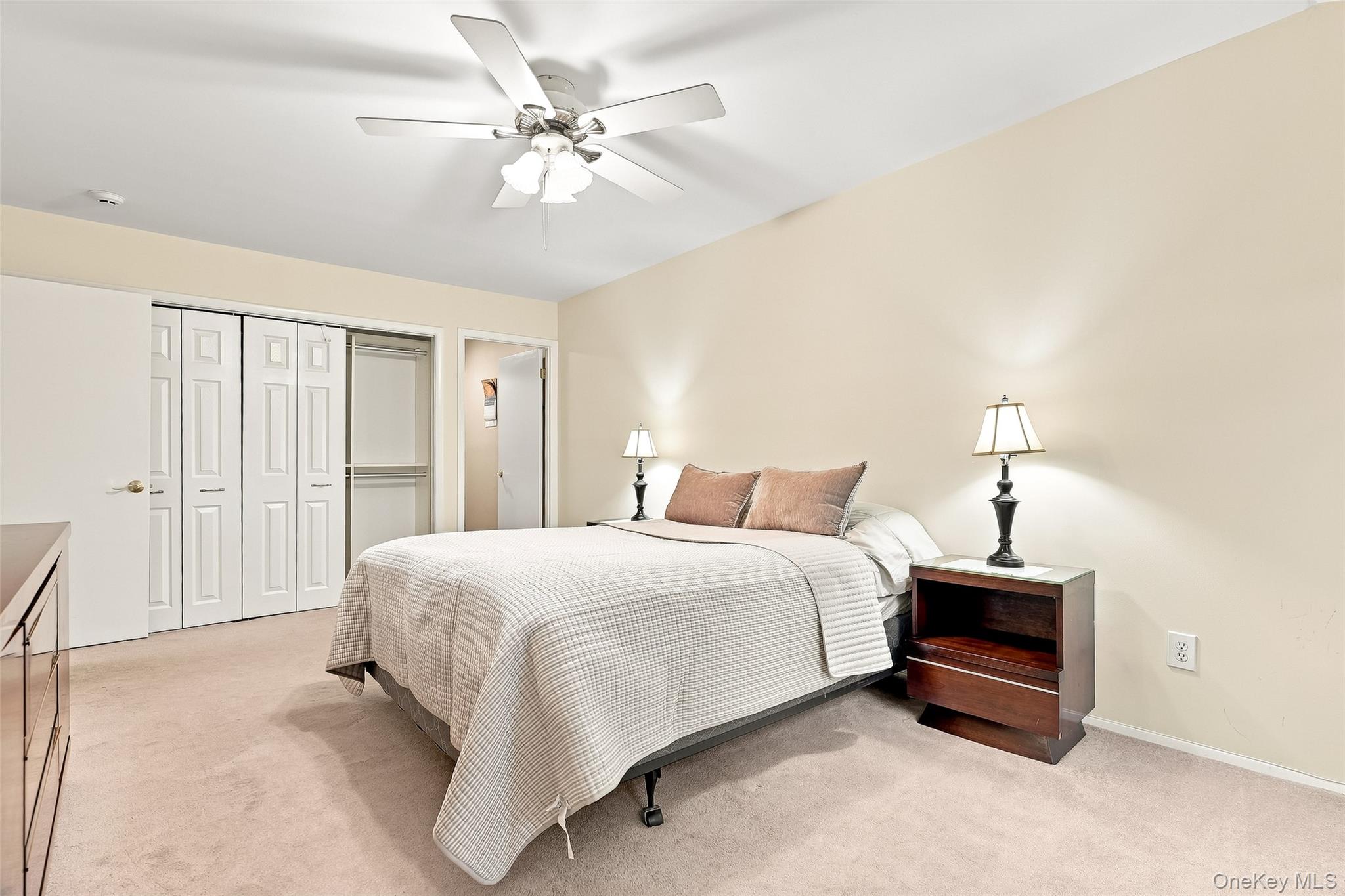 43 Jefferson Oval, Unit A photo 17