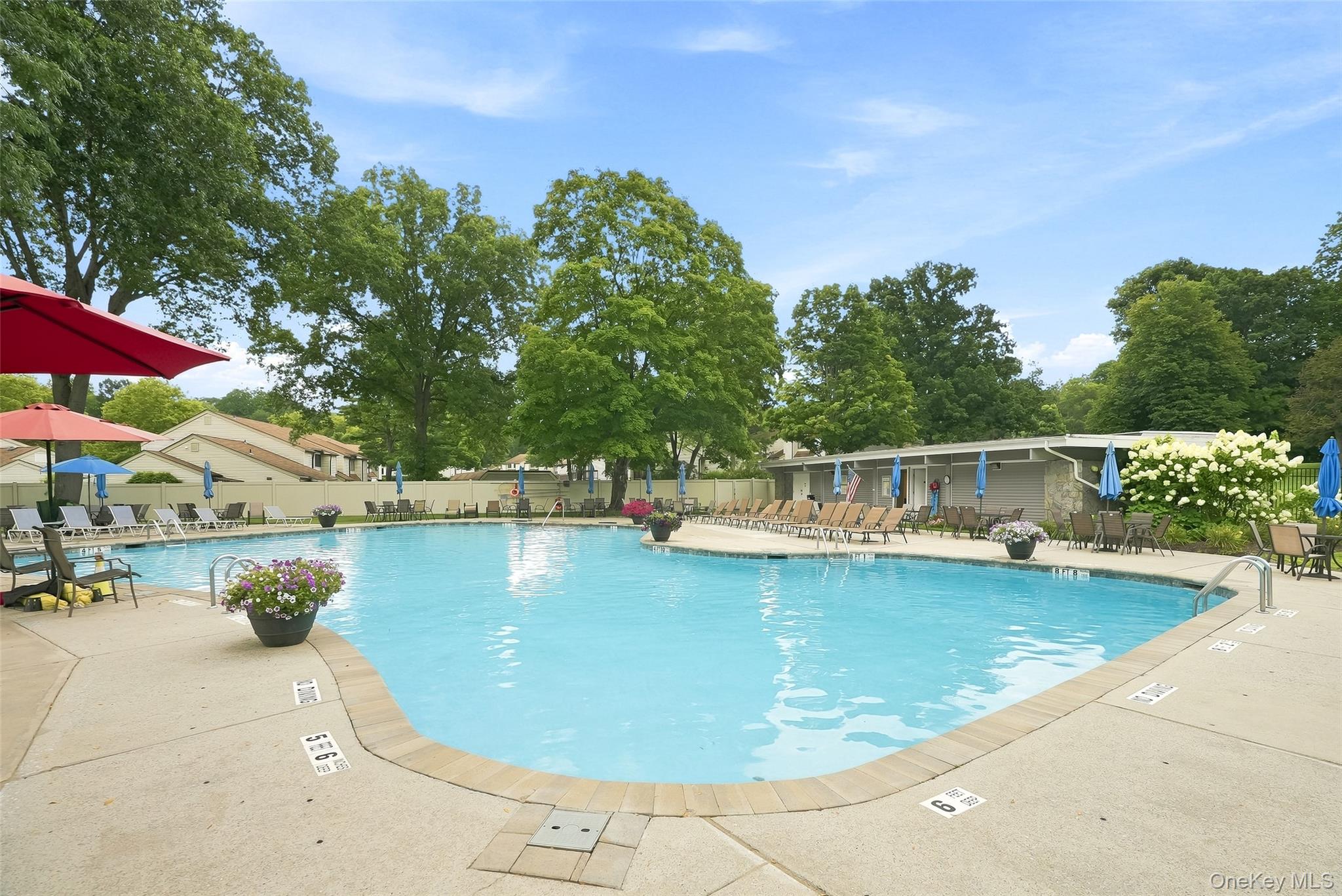 43 Jefferson Oval, Unit A photo 30
