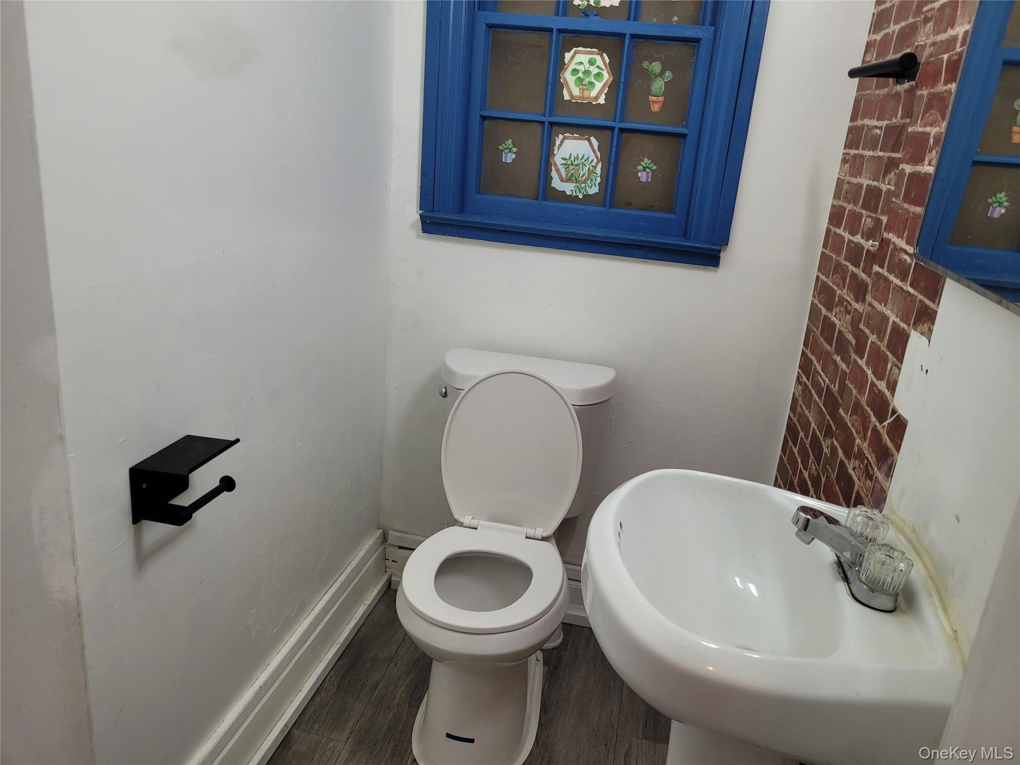 771 A Hempstead Turnpike – For Rent photo 7