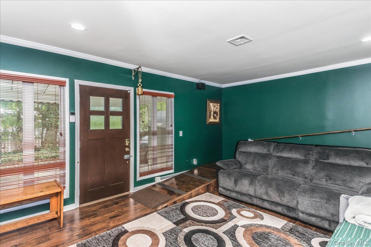 1091 Westminster Avenue – For Sale photo 16
