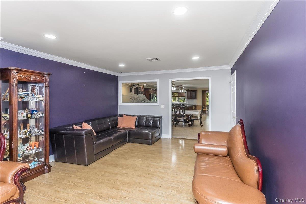 1091 Westminster Avenue – For Sale photo 6