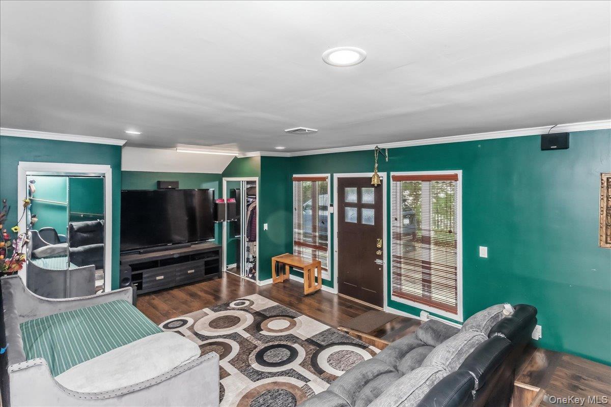 1091 Westminster Avenue – For Sale photo 18