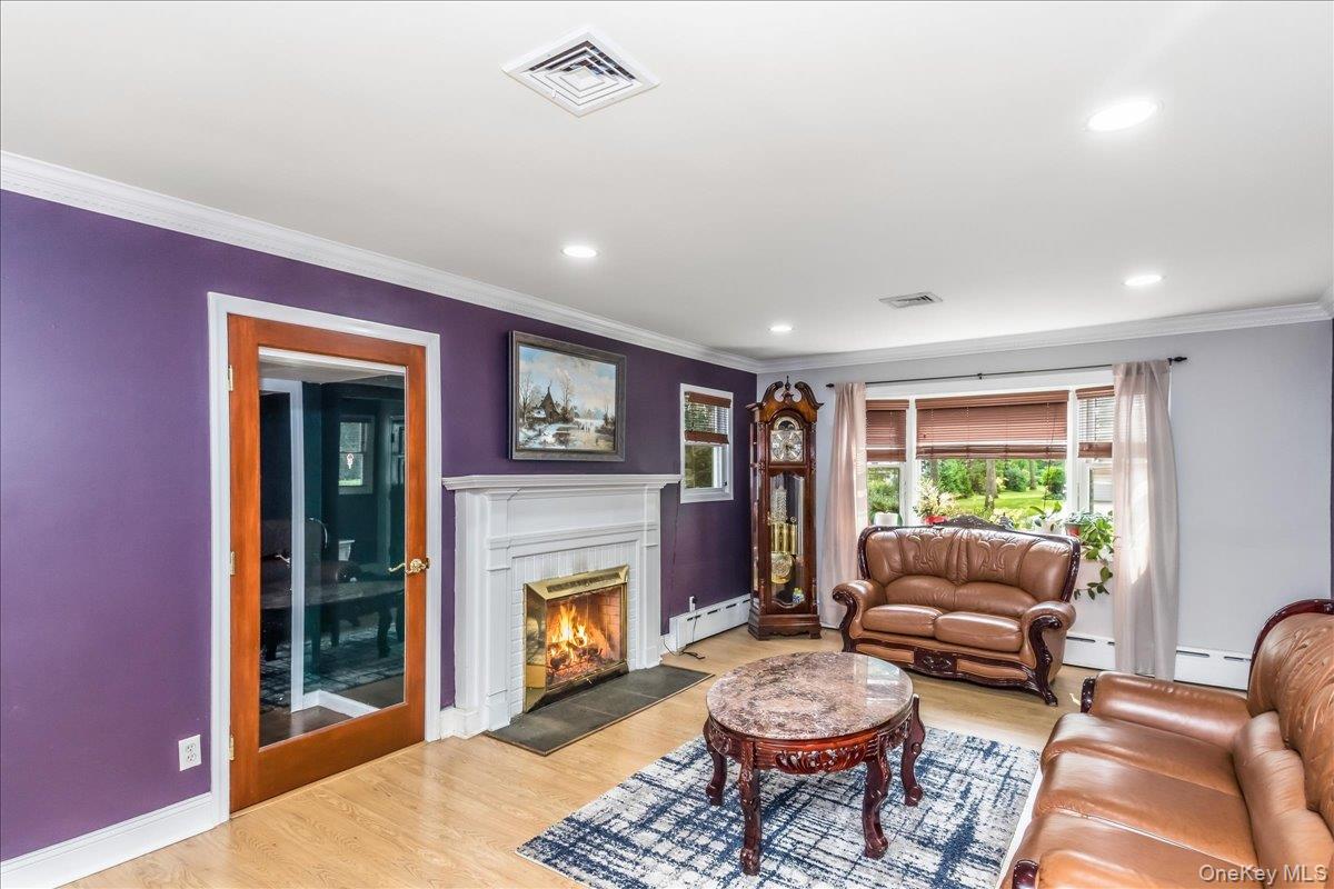 1091 Westminster Avenue – For Sale photo 5