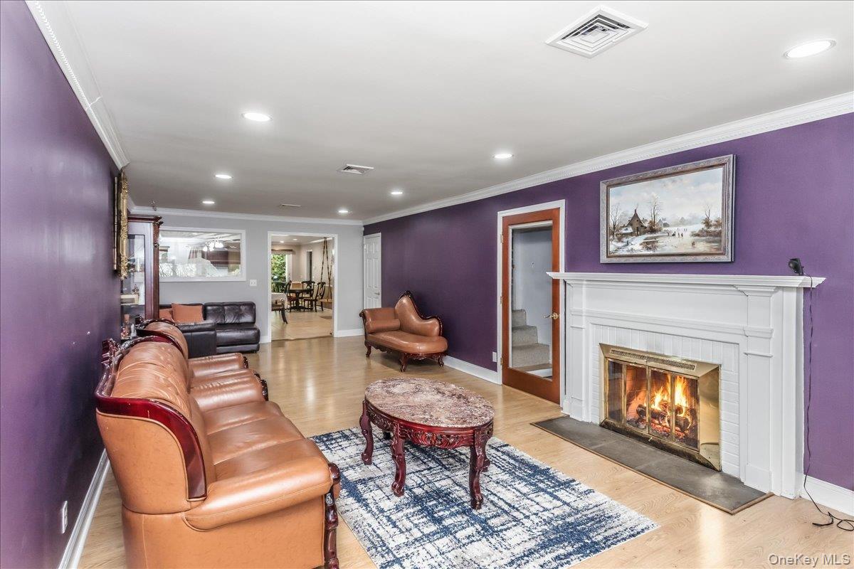 1091 Westminster Avenue – For Sale photo 7