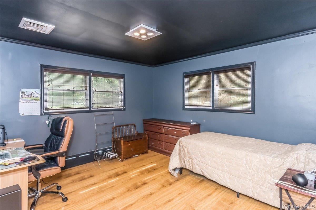 1091 Westminster Avenue – For Sale photo 22