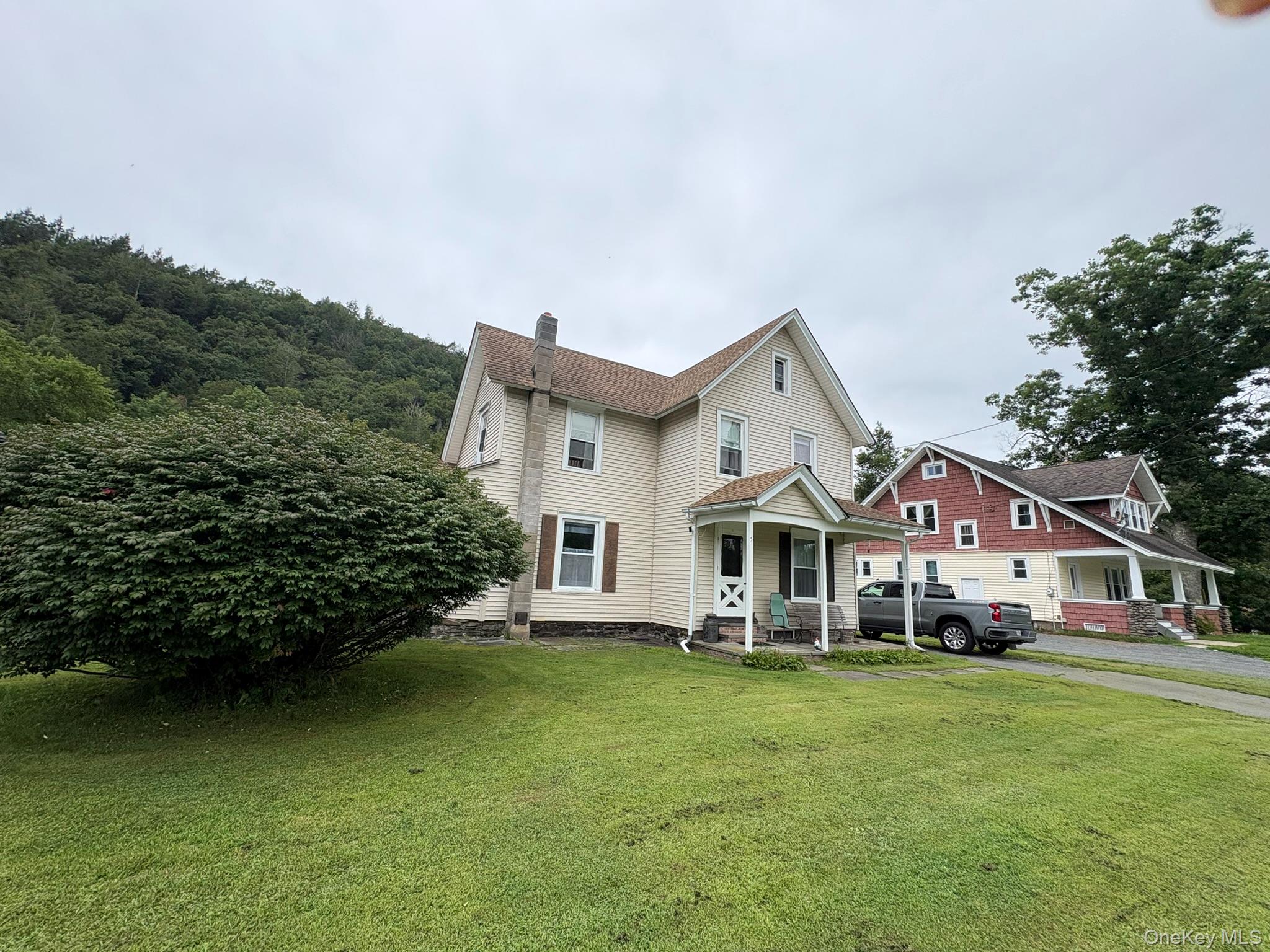 5 Riverside Drive – For Sale photo 31