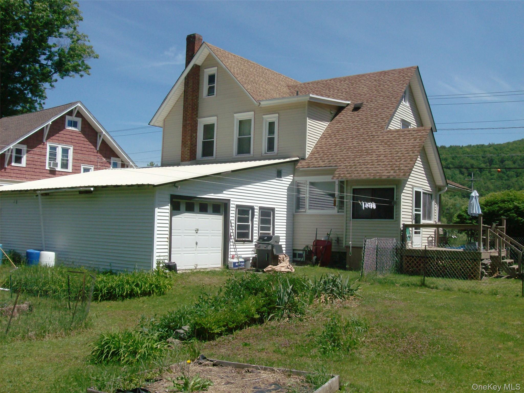5 Riverside Drive – For Sale photo 10