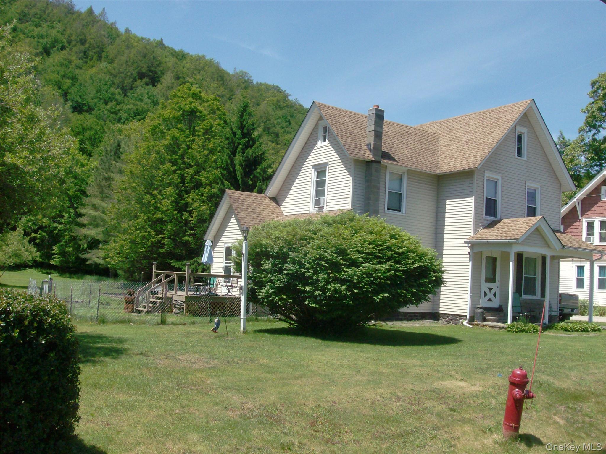 5 Riverside Drive – For Sale photo 9