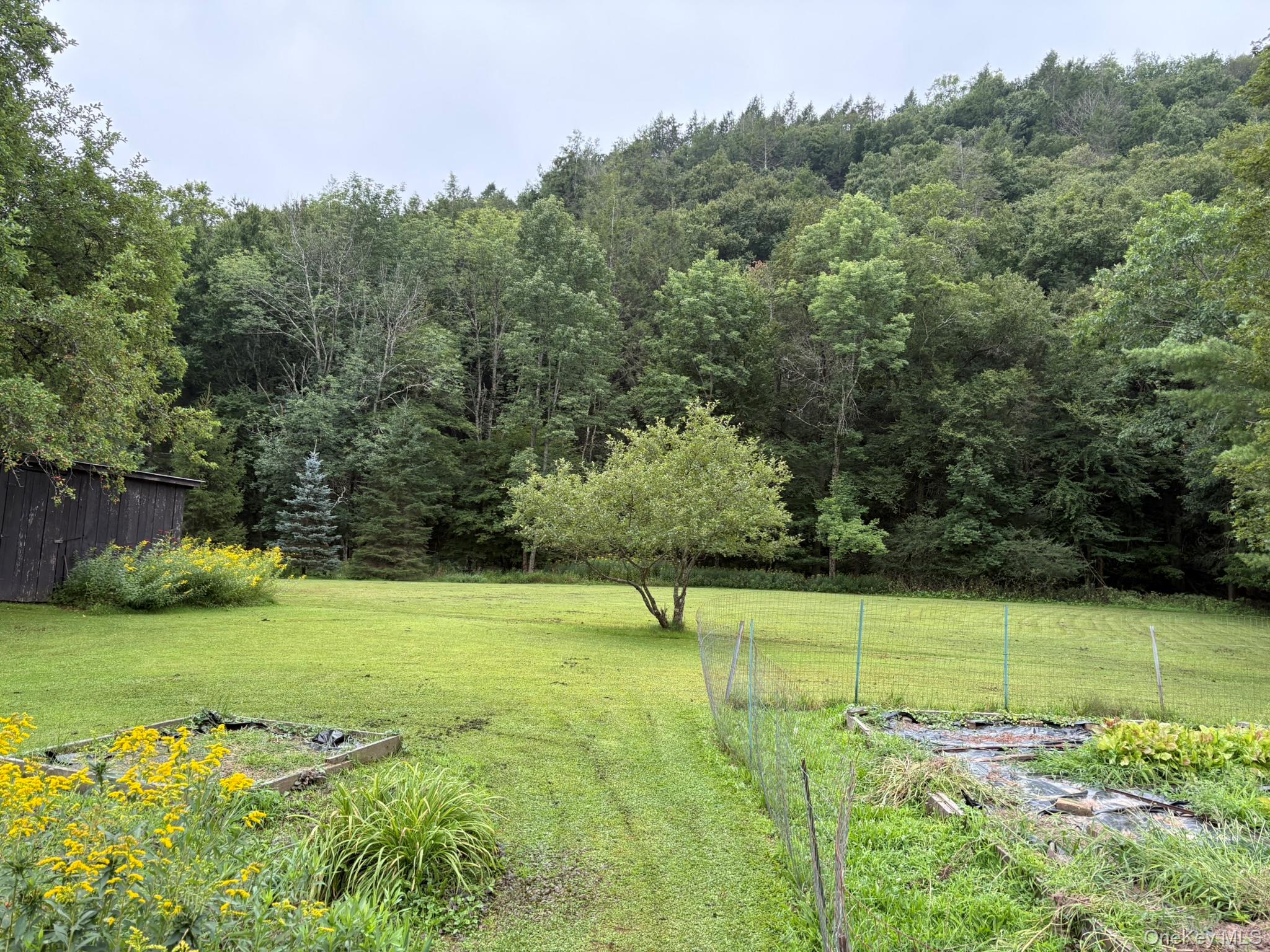 5 Riverside Drive – For Sale photo 30