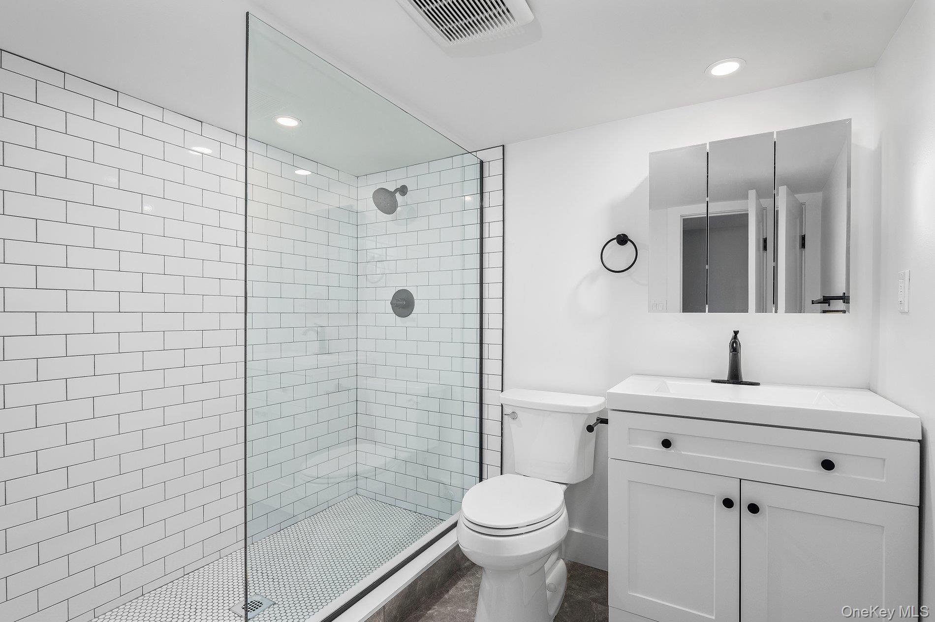 25 Lorraine Court, Unit 1 photo 13