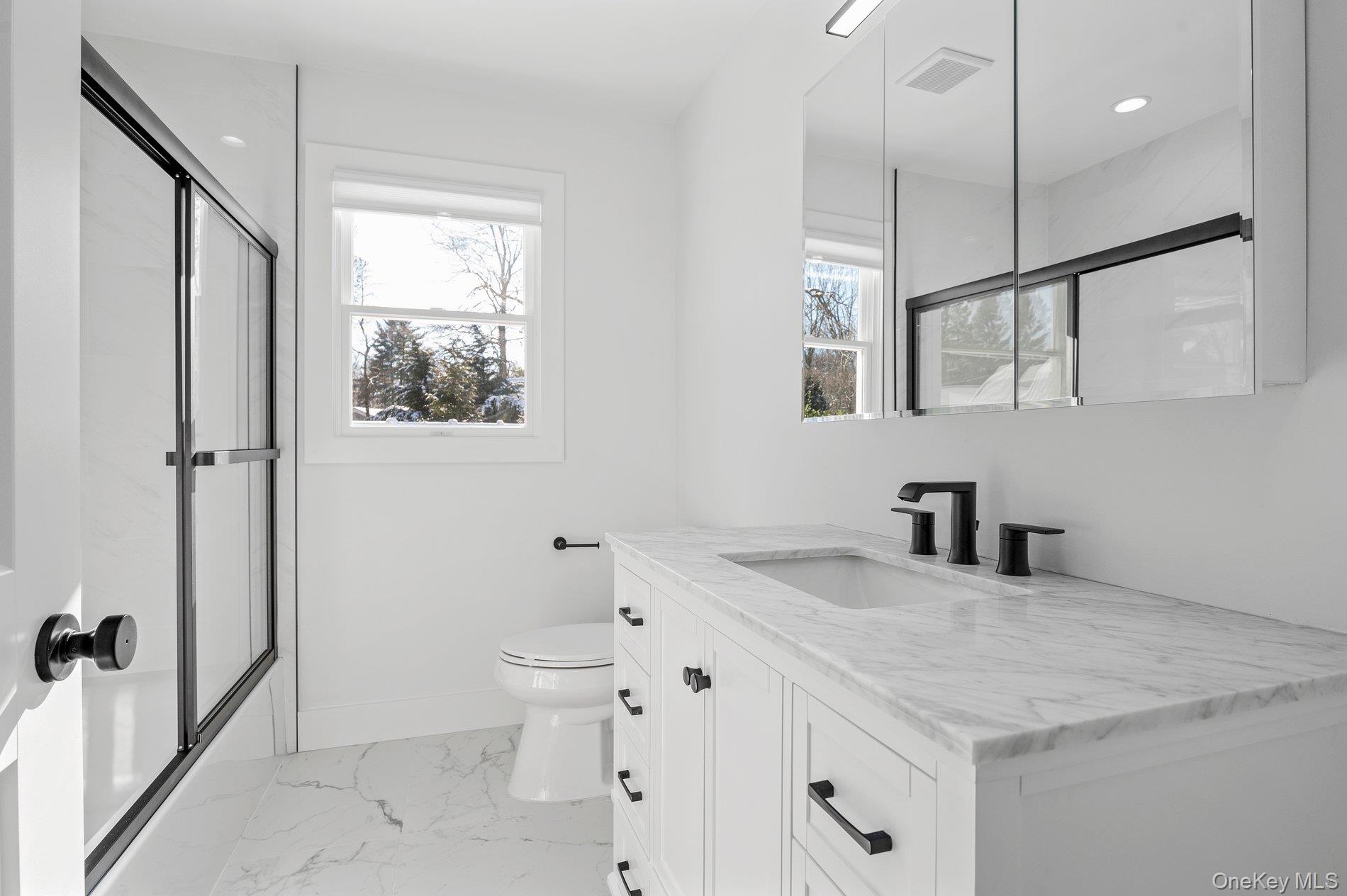 25 Lorraine Court, Unit 1 photo 8