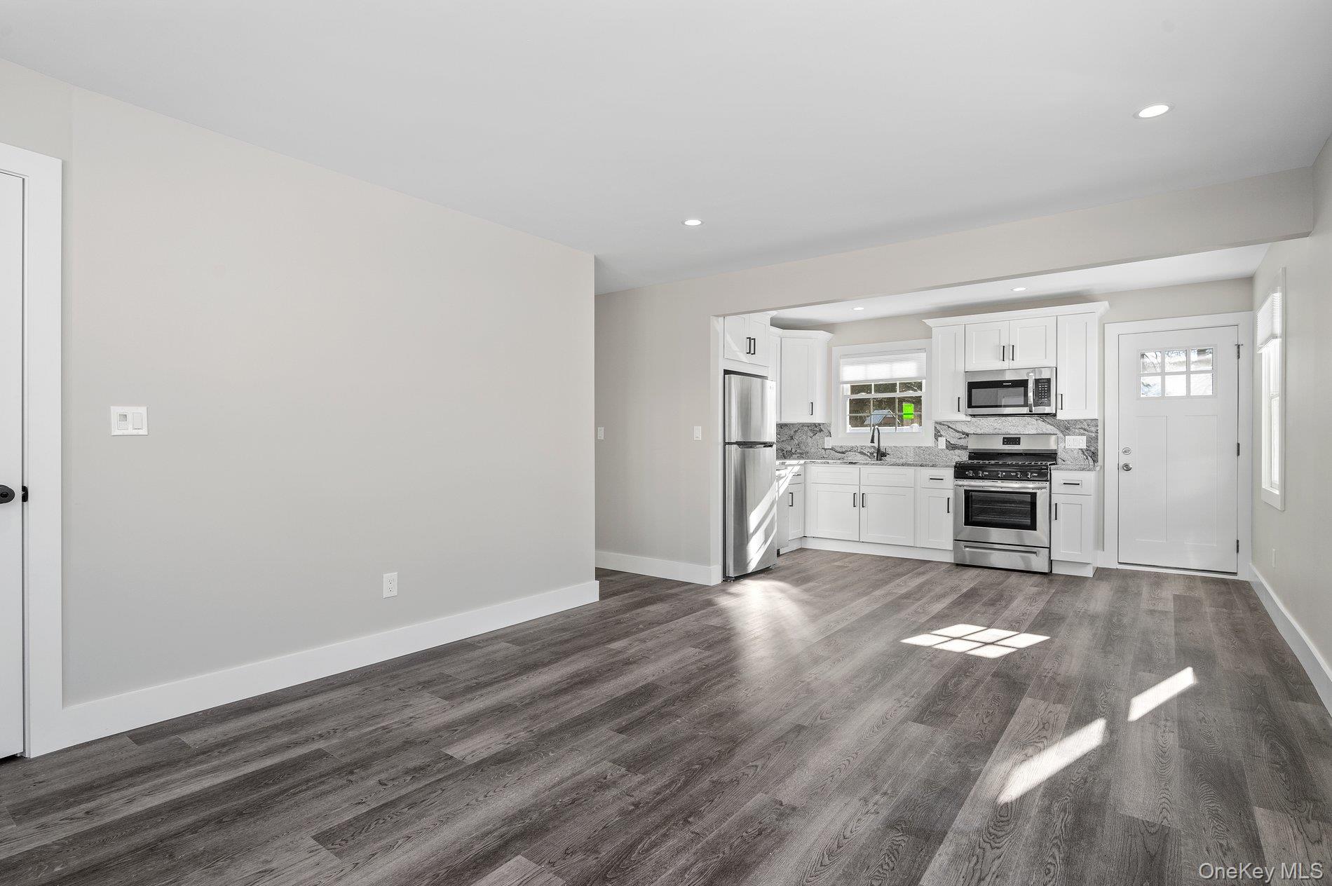 25 Lorraine Court, Unit 1 photo 7