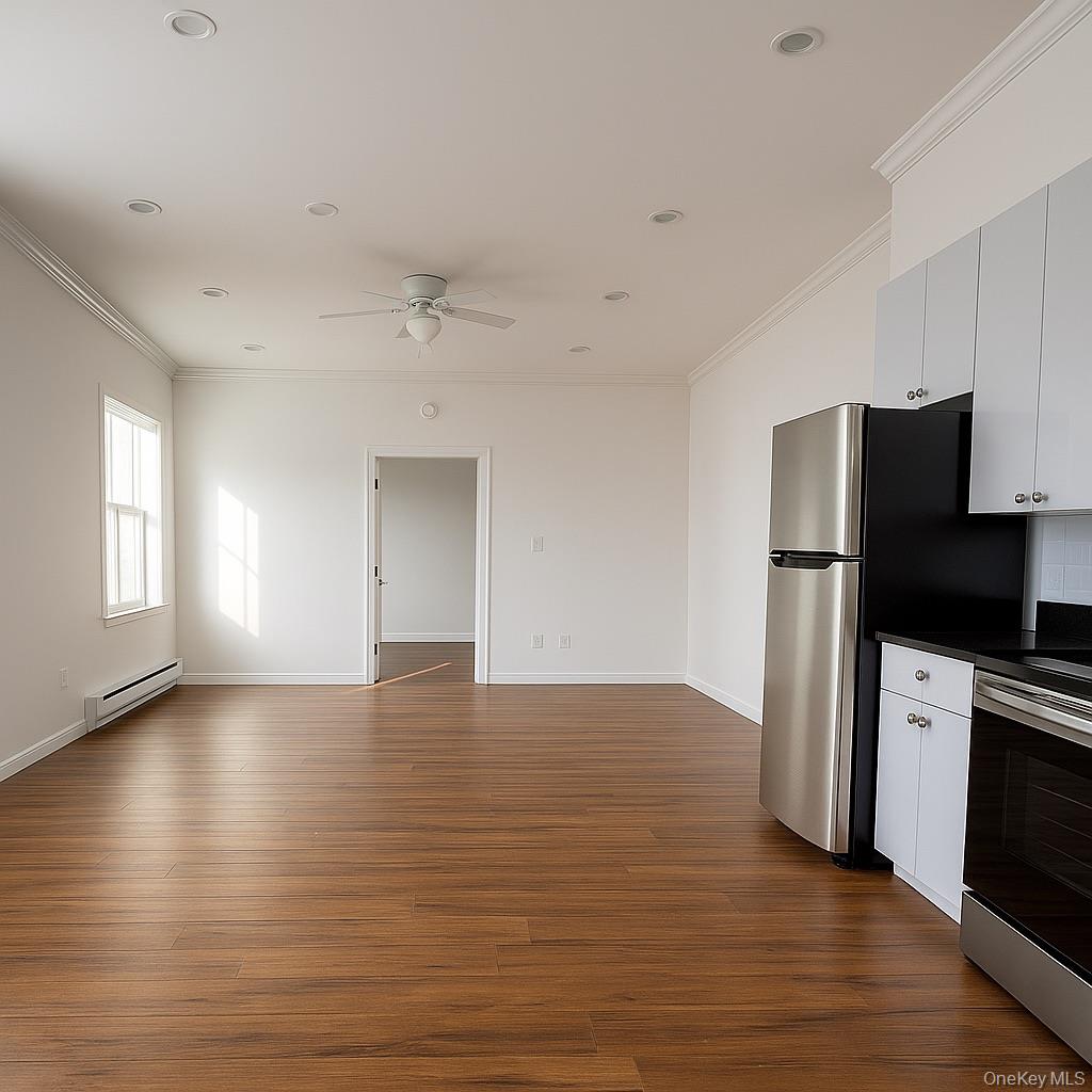 422 Broadway, Unit 5 photo 3