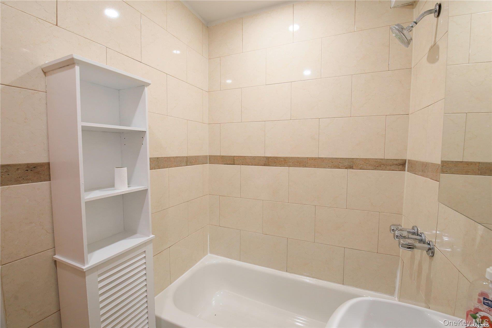 750 E Broadway, Unit C2 photo 19