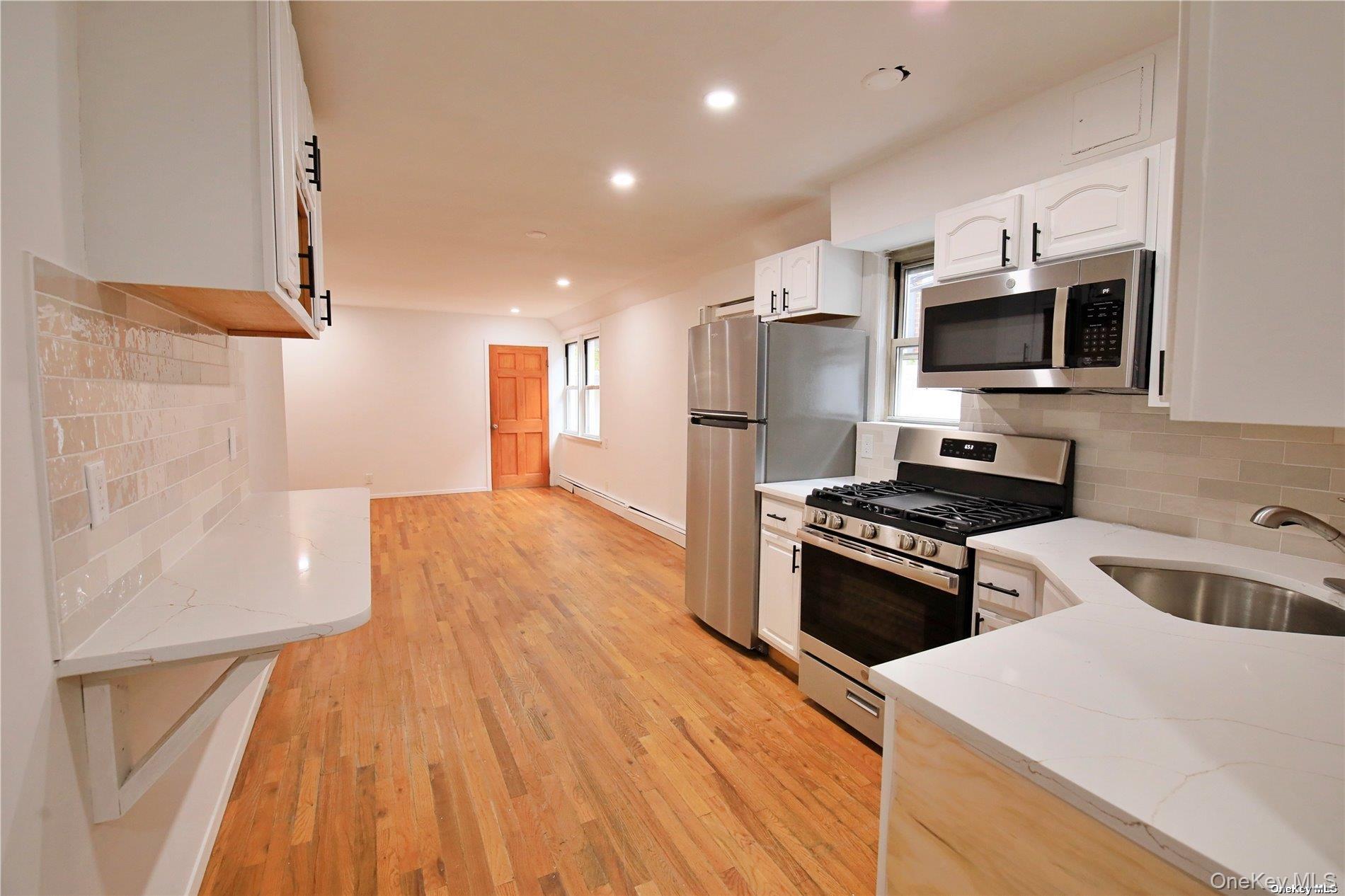 750 E Broadway, Unit C2 photo 2