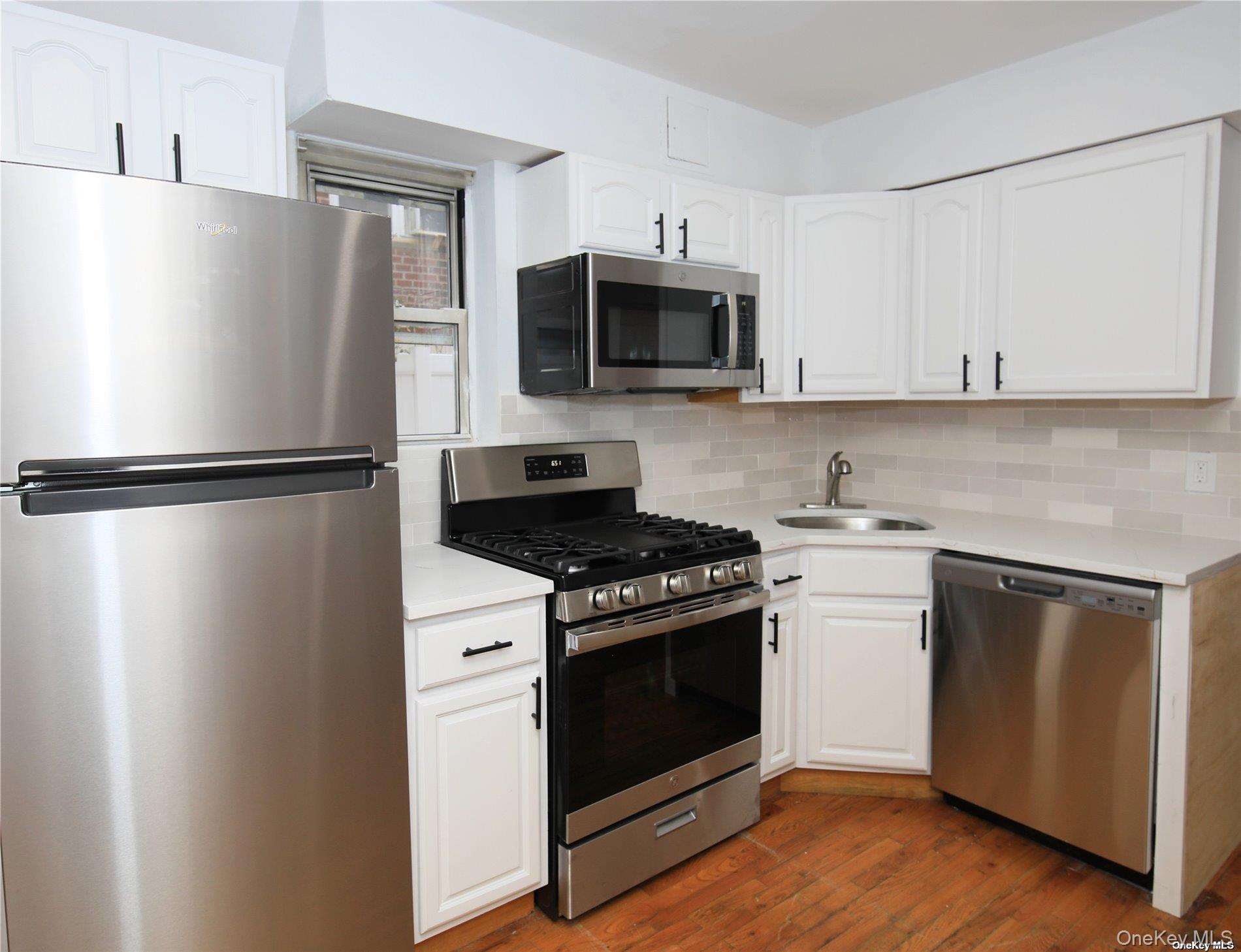 750 E Broadway, Unit C2 photo 3