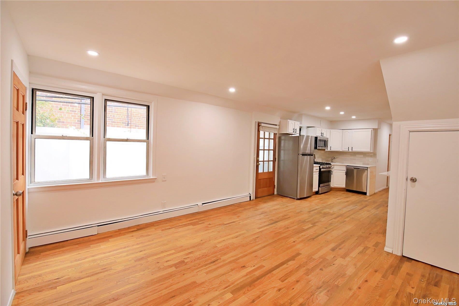 750 E Broadway, Unit C2 photo 4