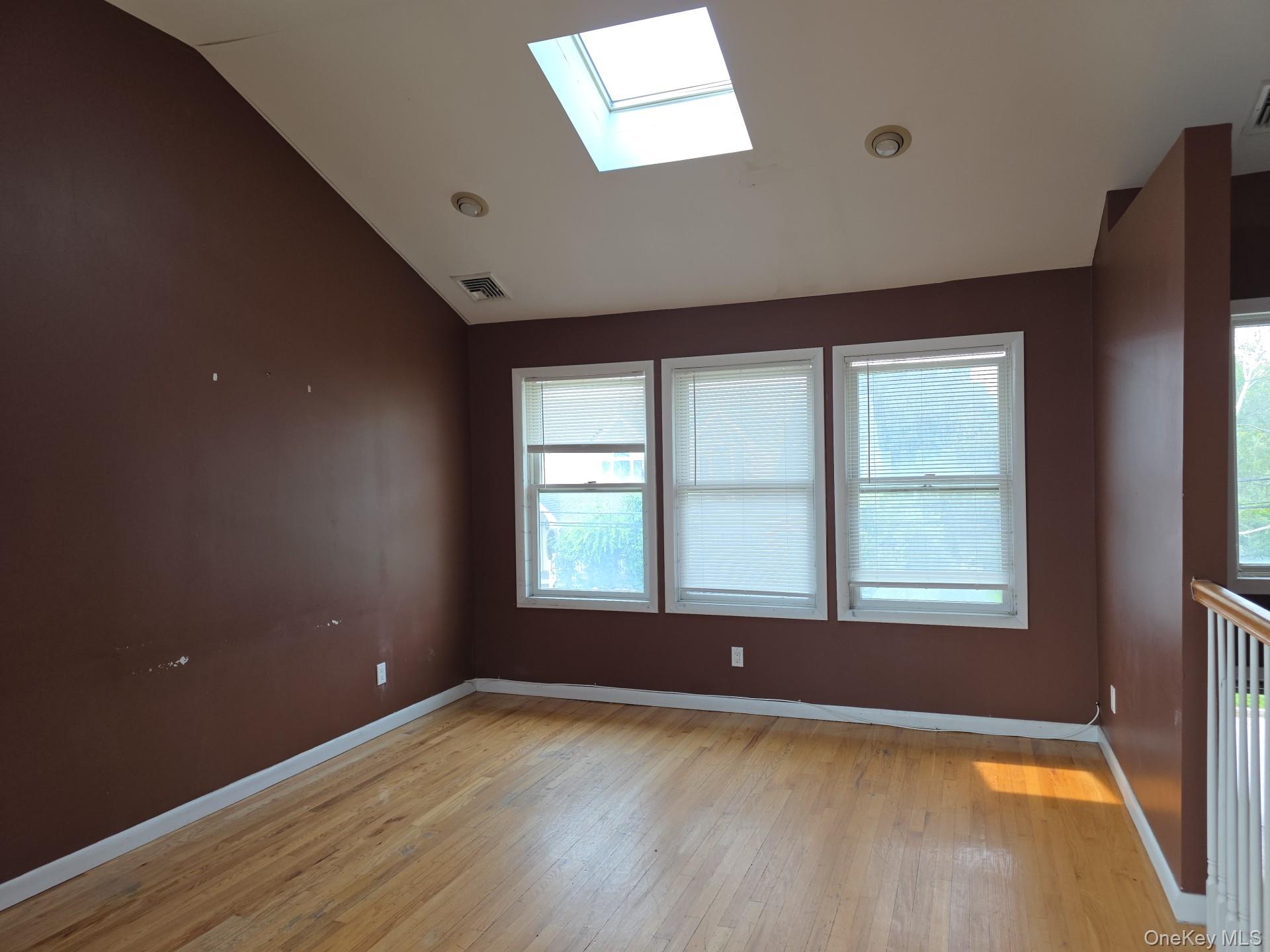 2871 Shore Road – For Sale photo 12
