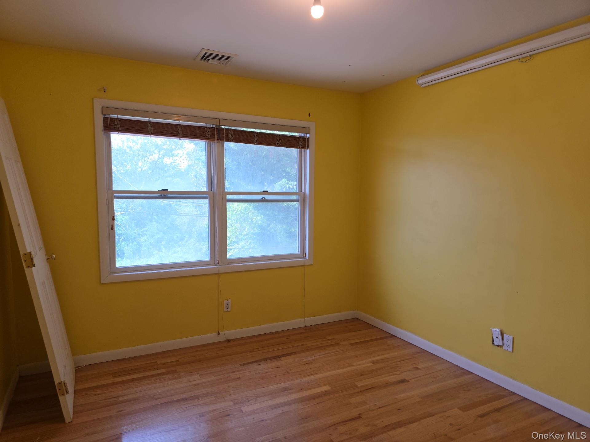 2871 Shore Road – For Sale photo 27