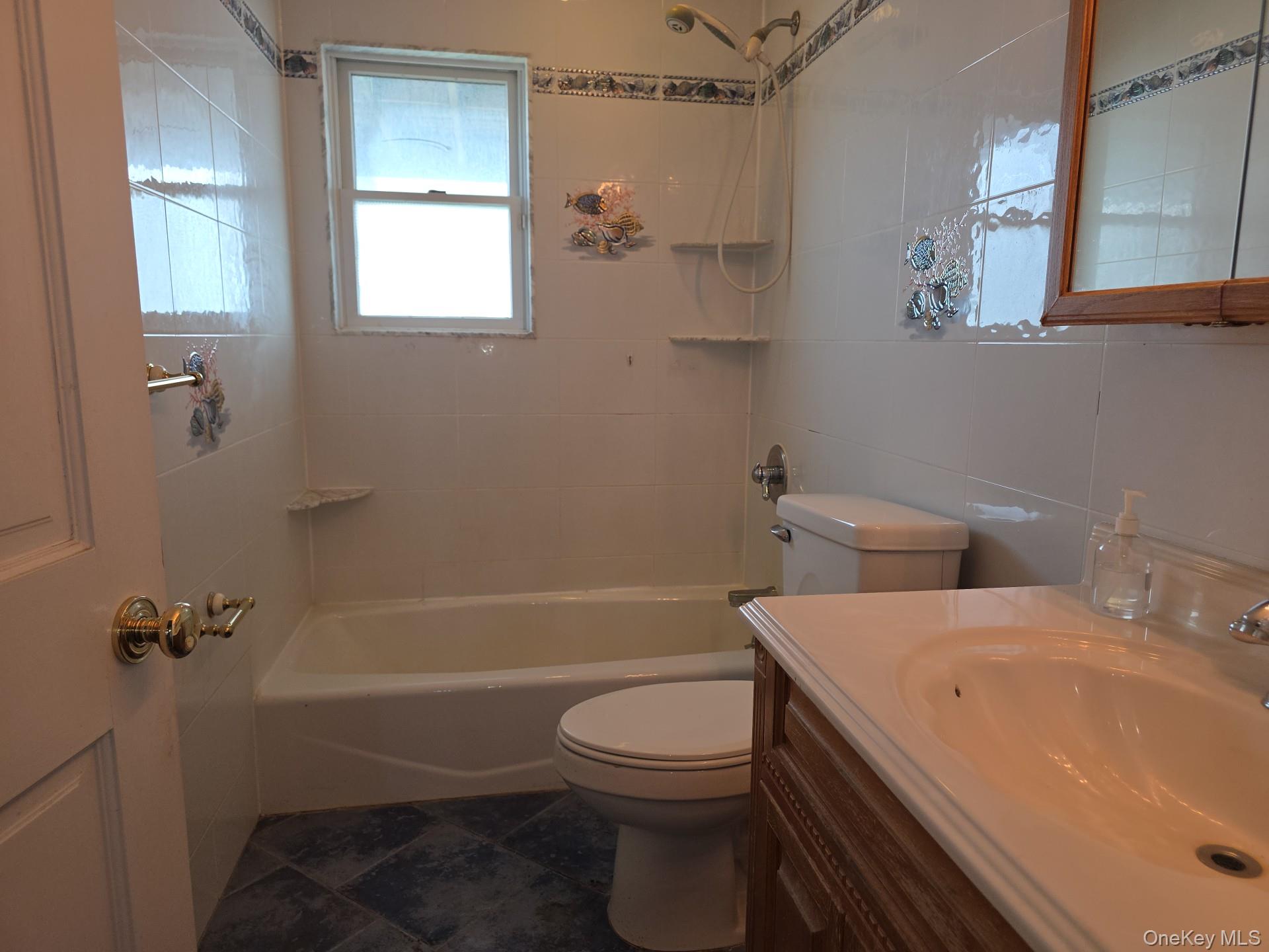 2871 Shore Road – For Sale photo 20