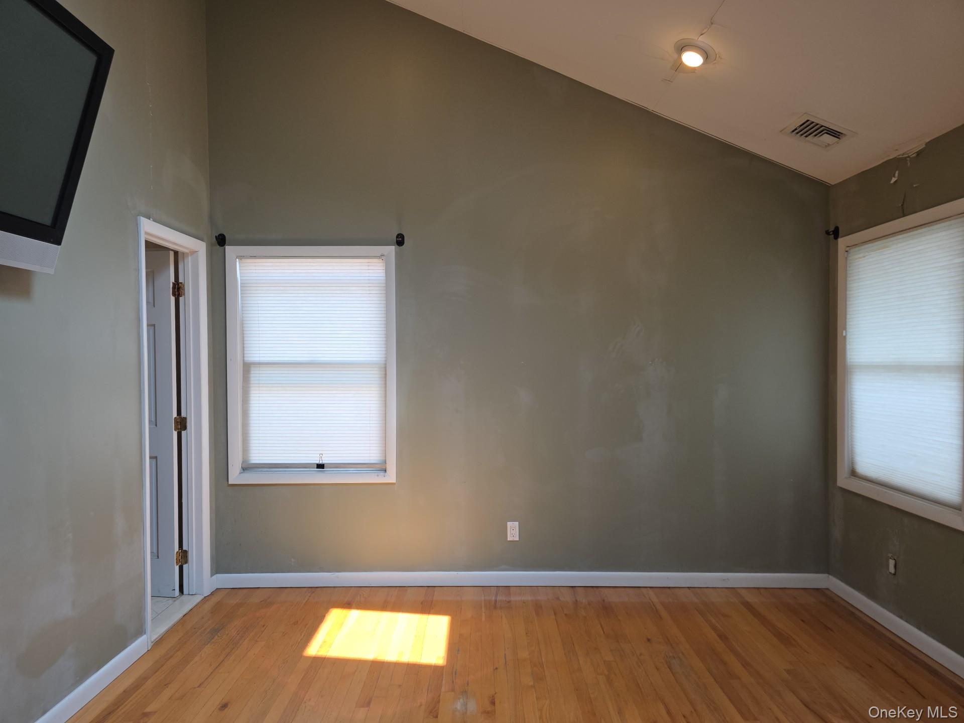 2871 Shore Road – For Sale photo 22