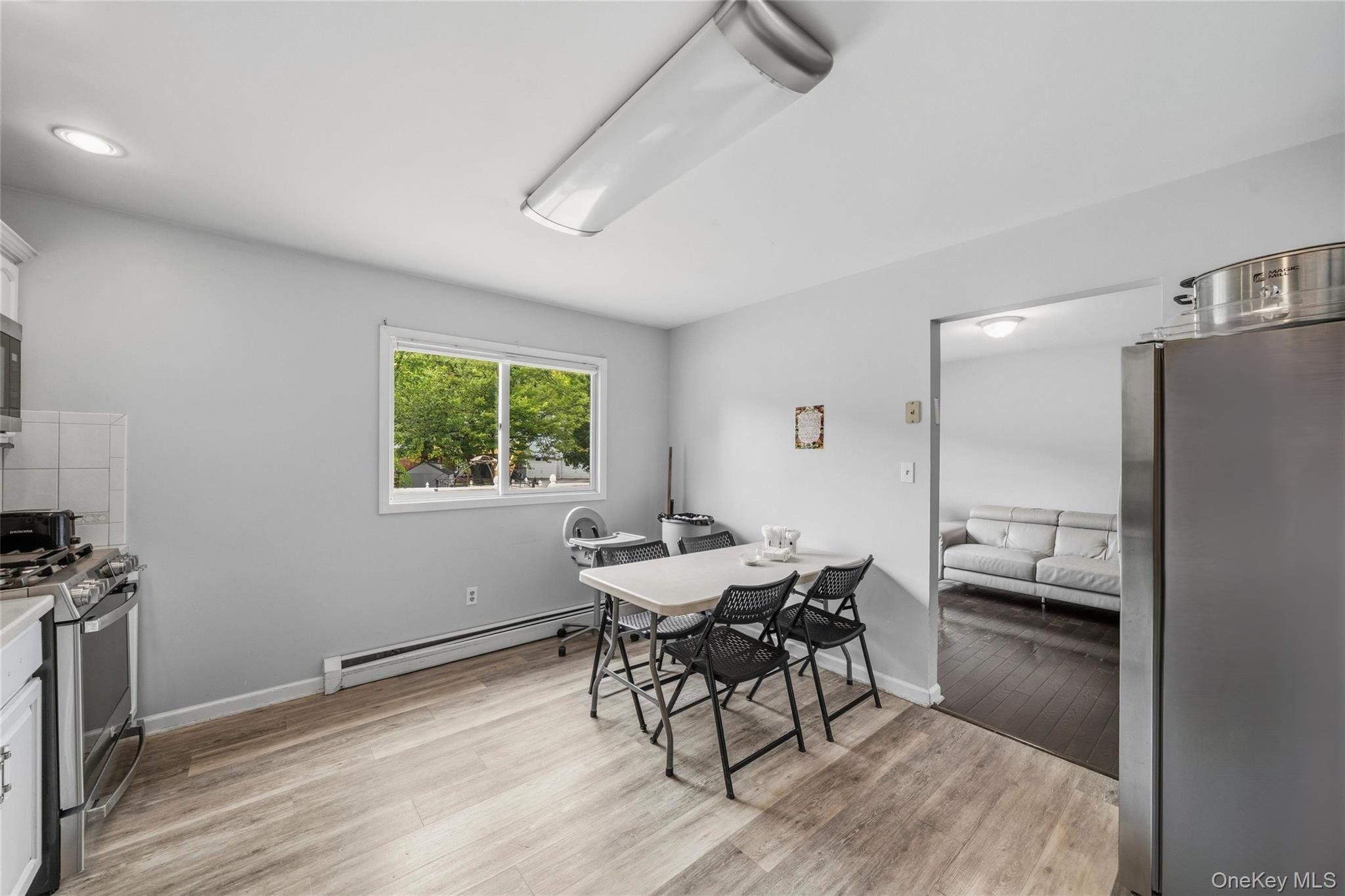 35 Newbury – For Sale photo 16