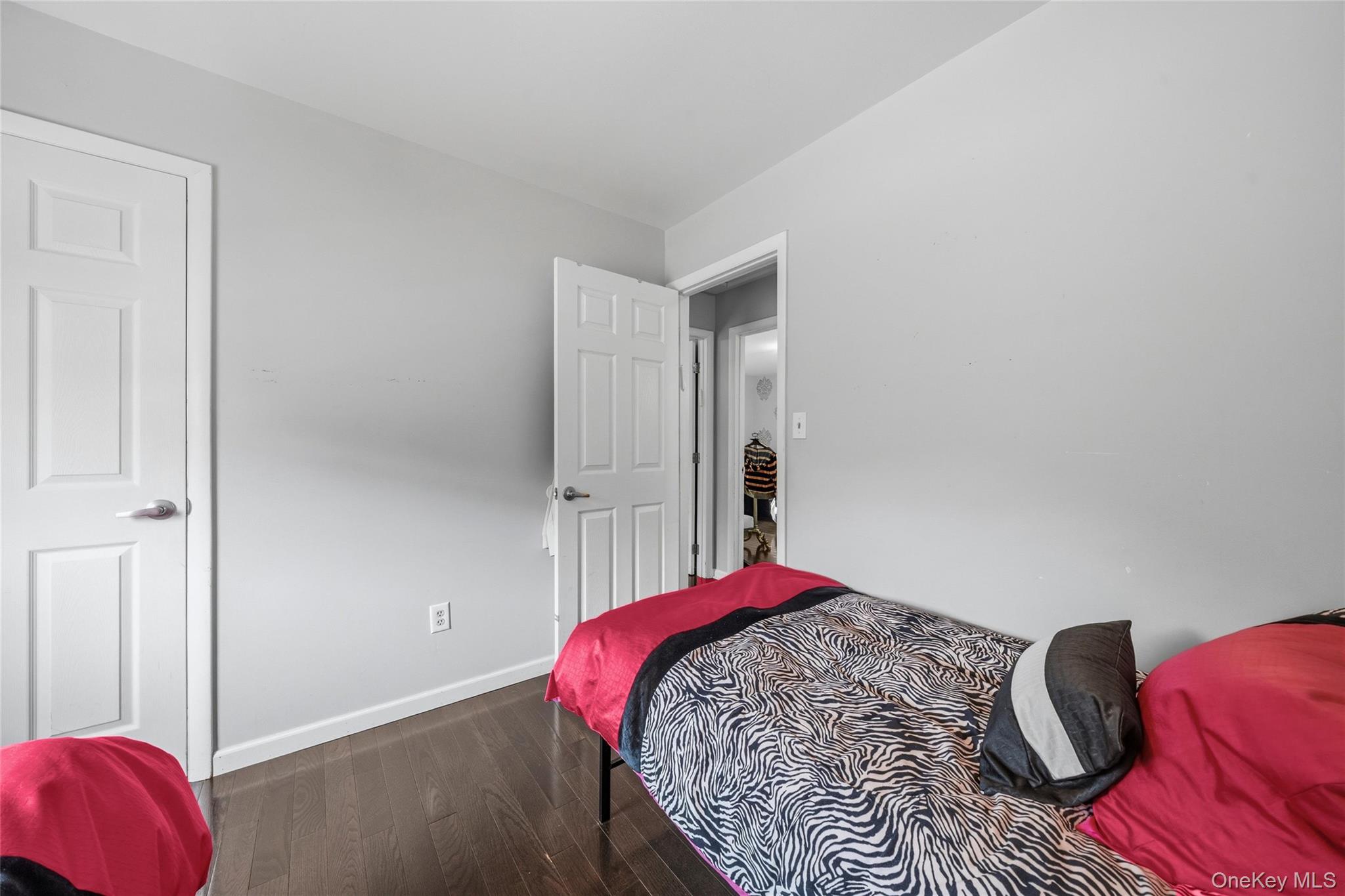 35 Newbury – For Sale photo 20