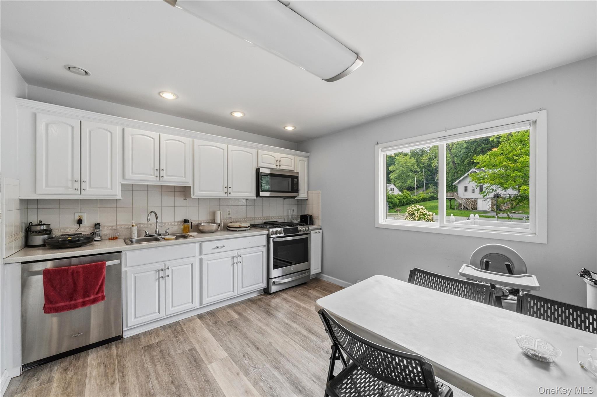 35 Newbury – For Sale photo 13