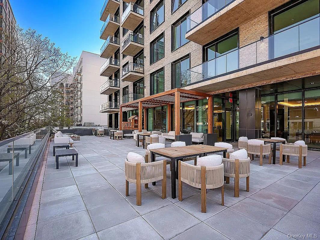 4530 Pearson Street, Unit PH4C photo 18