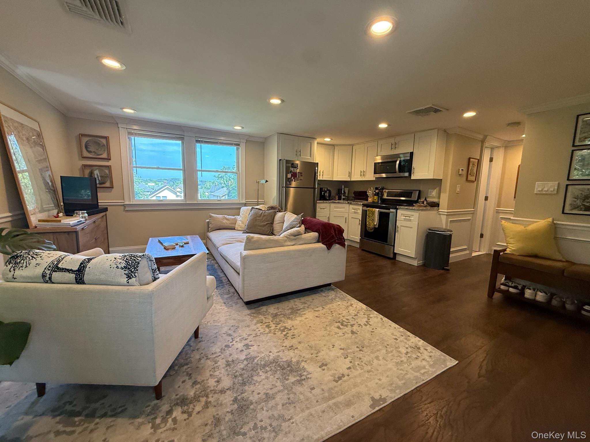 101 Elm Street – For Rent photo 3