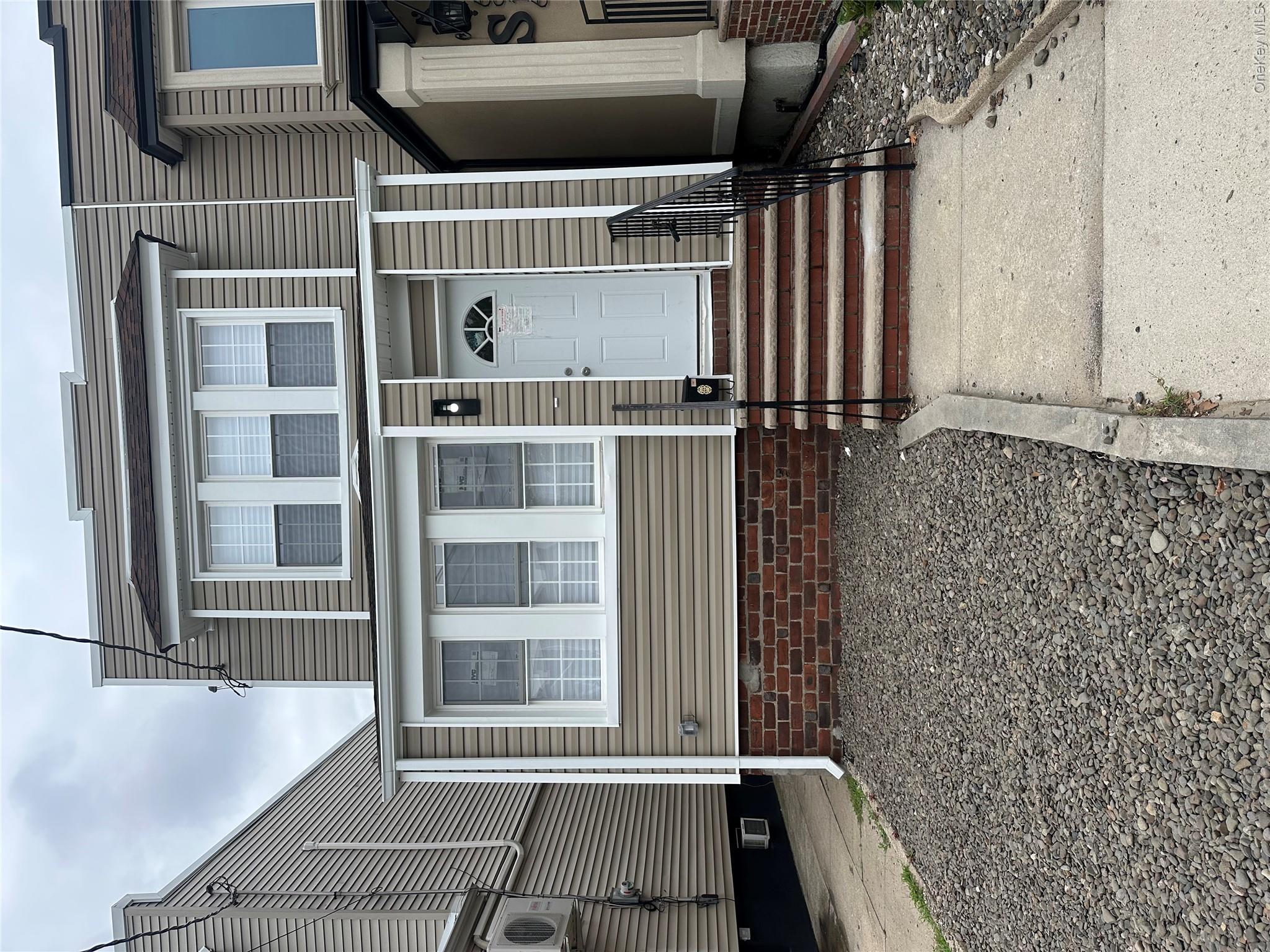 6918 69th Street – For Sale photo 34