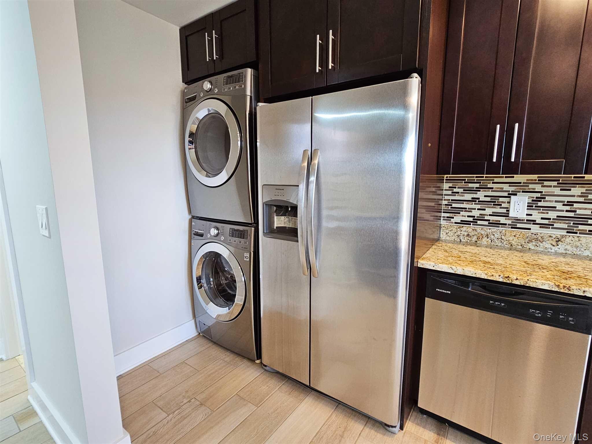 32 Alpine Drive, Unit H photo 4